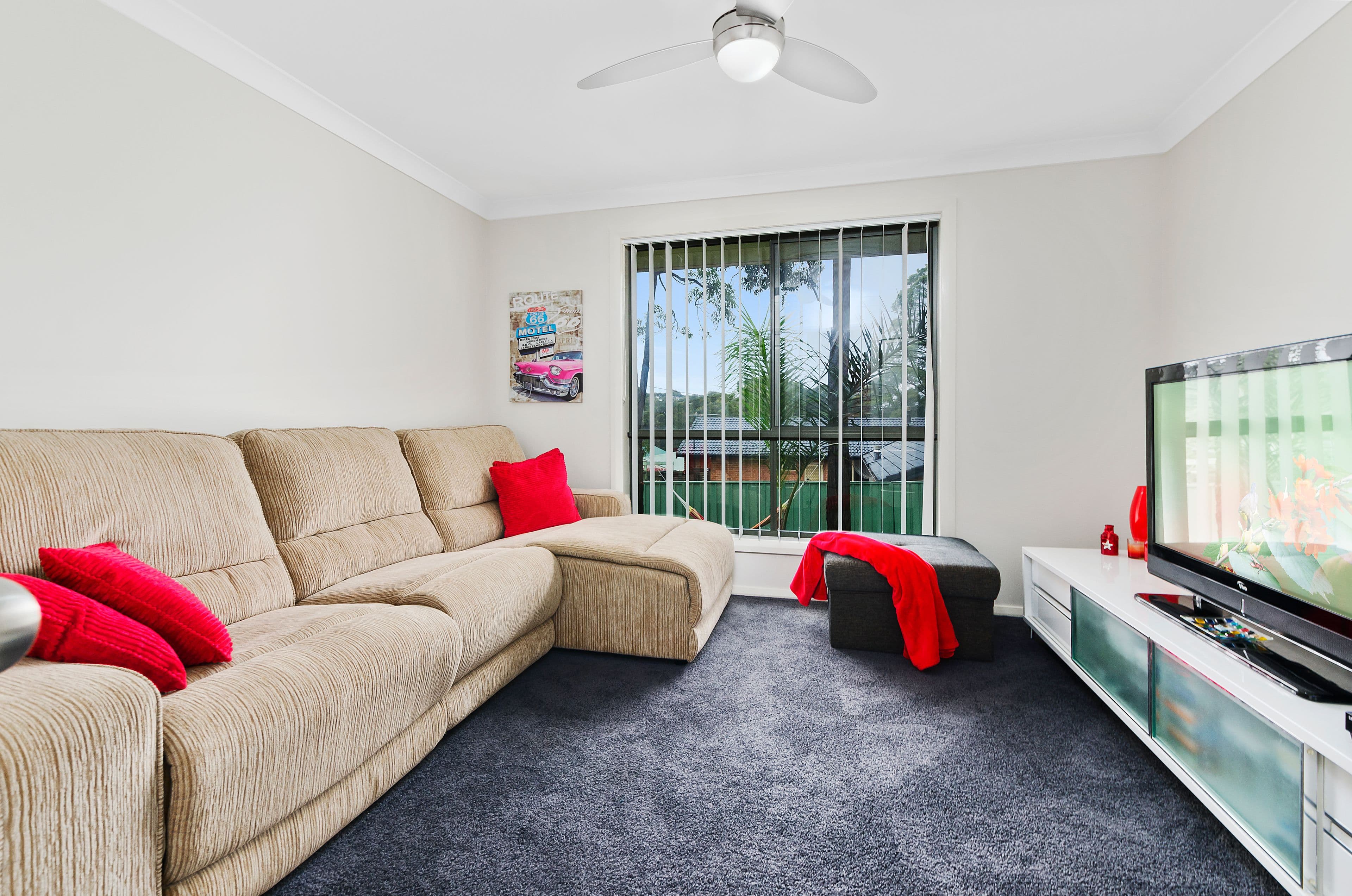 8 Pirrillie Street, Hill Top - Thumbnail 6