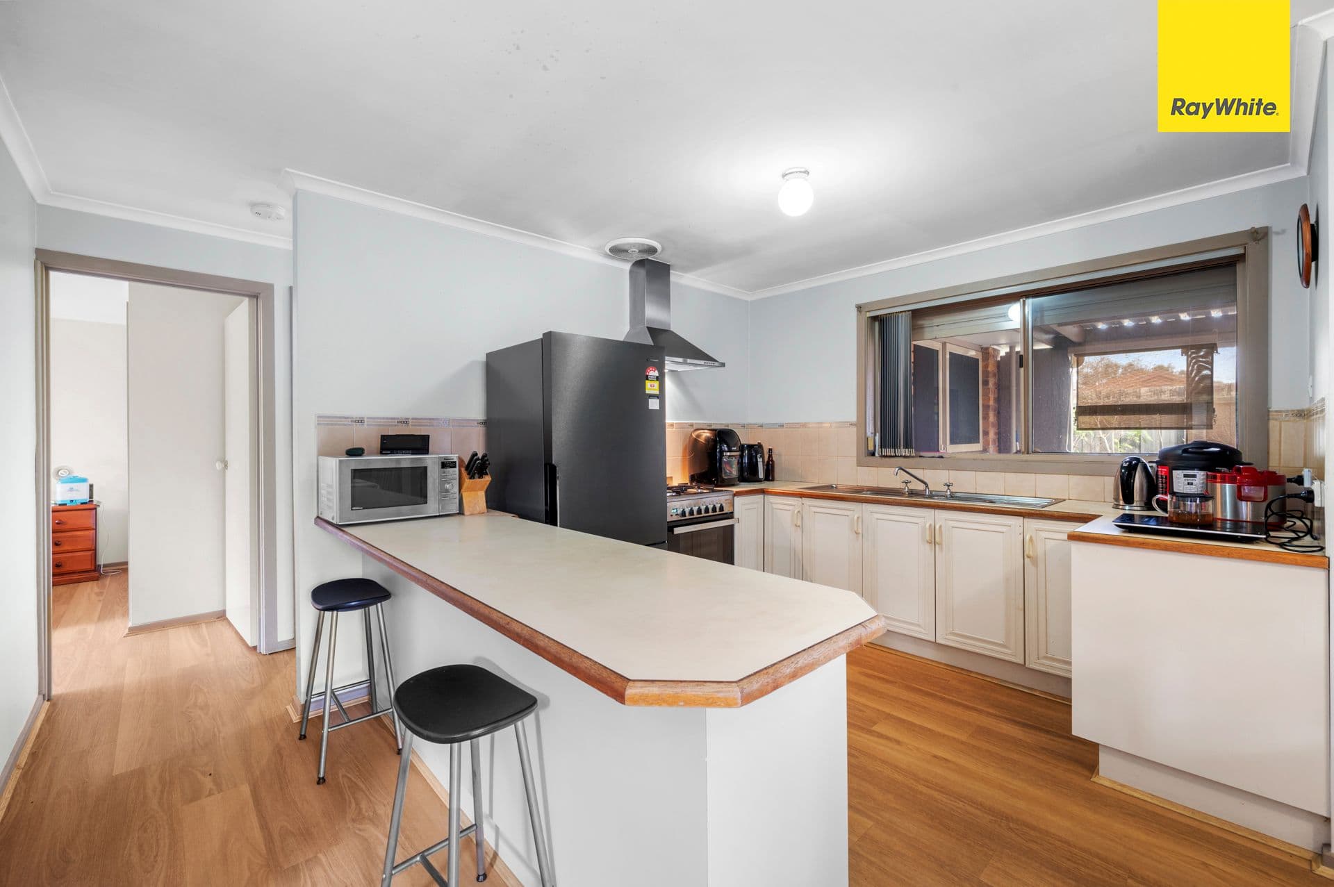 33 Staughton Street, Melton South VIC 3338, Melton South - Thumbnail 2