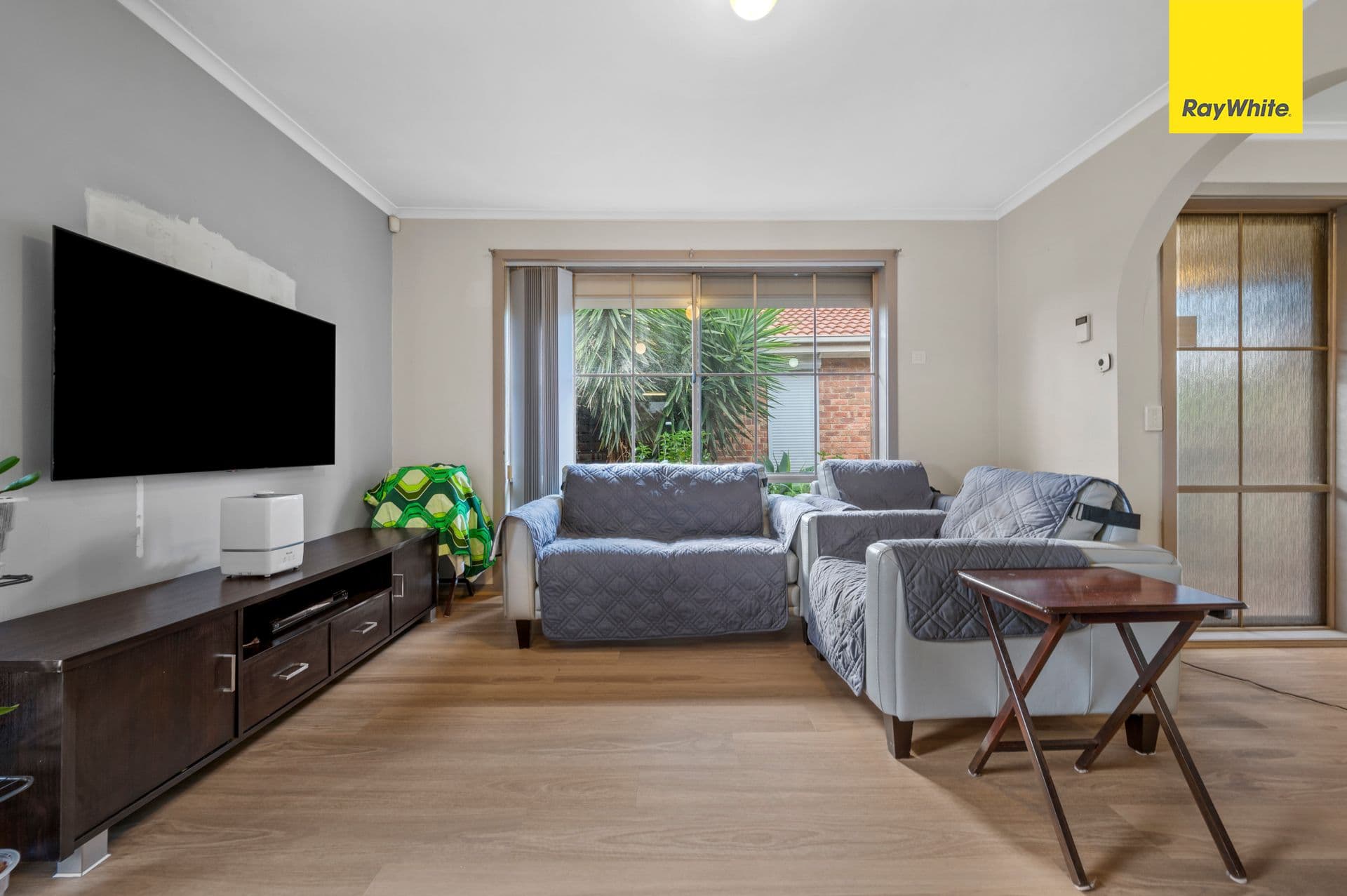 33 Staughton Street, Melton South VIC 3338, Melton South - Thumbnail 4