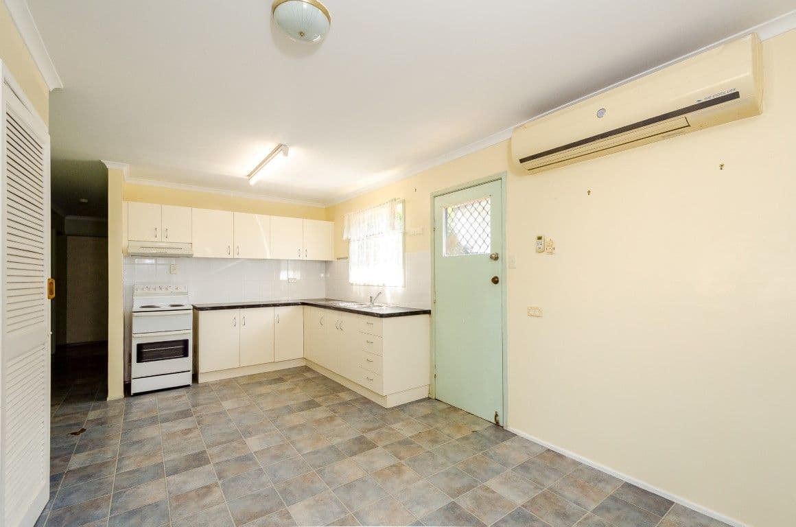 31 Hibiscus Avenue, Kin Kora QLD 4680, Kin Kora - Thumbnail 4