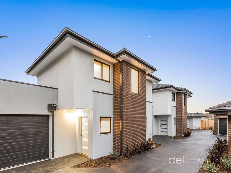 2/17 Menzies Avenue, Dandenong North, Dandenong North - Image 1