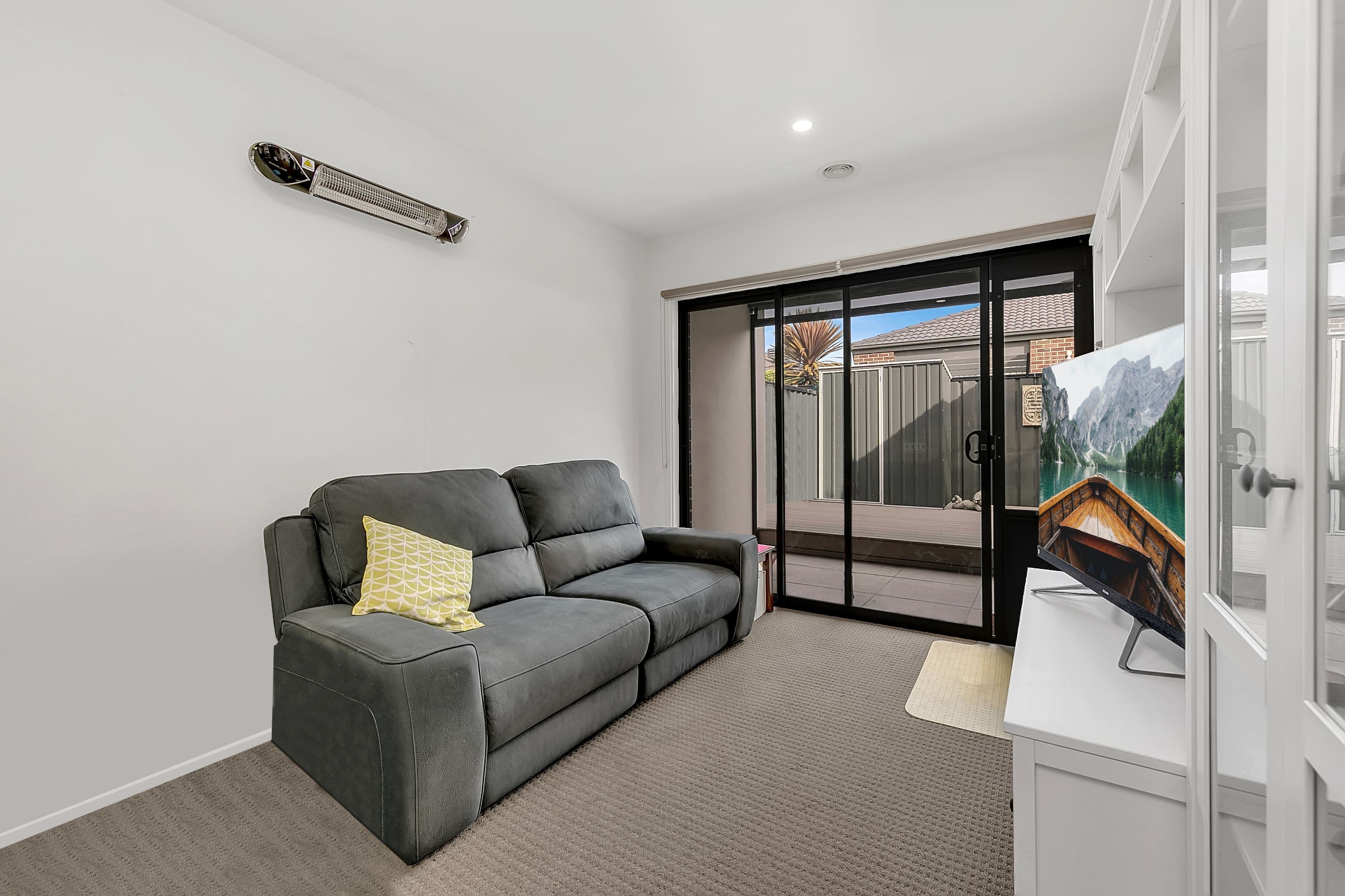 8 Merino Drive, Mernda VIC 3754, Mernda - Thumbnail 5