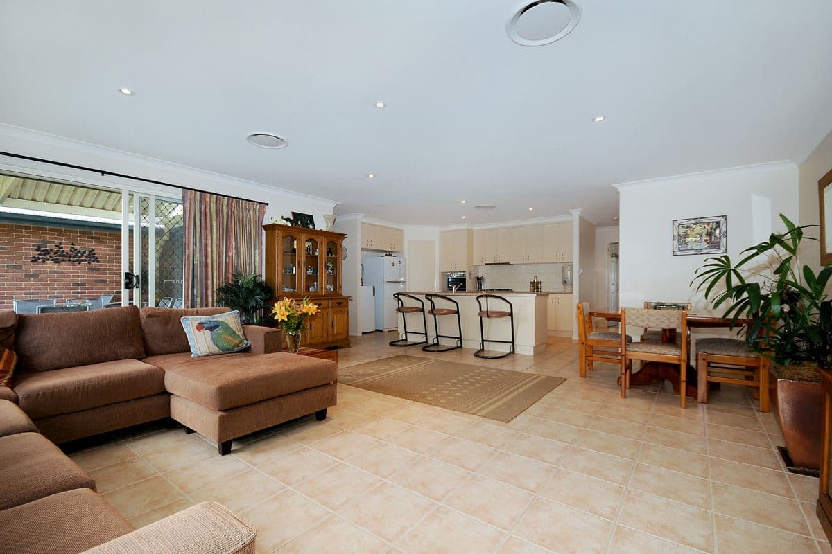 15 Banksdale Drive, MIDDLE RIDGE QLD 4350, Middle Ridge - Thumbnail 5