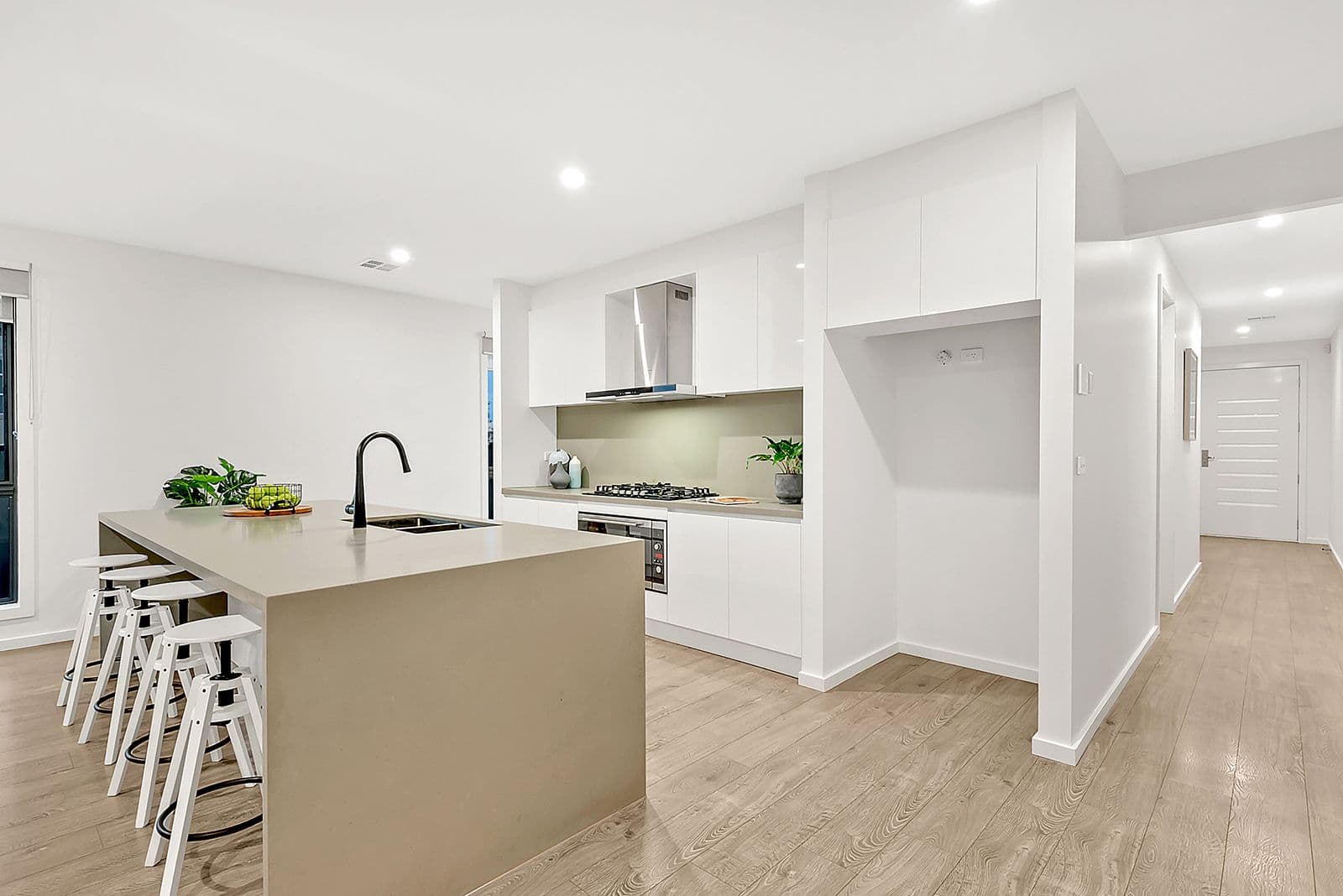 102 Highlander Drive, Craigieburn VIC 3064, Craigieburn - Thumbnail 6