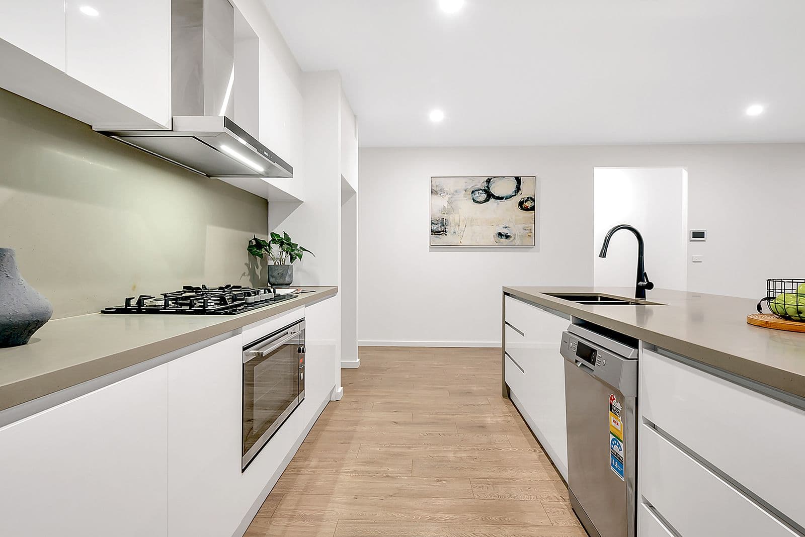 102 Highlander Drive, Craigieburn VIC 3064, Craigieburn - Thumbnail 8