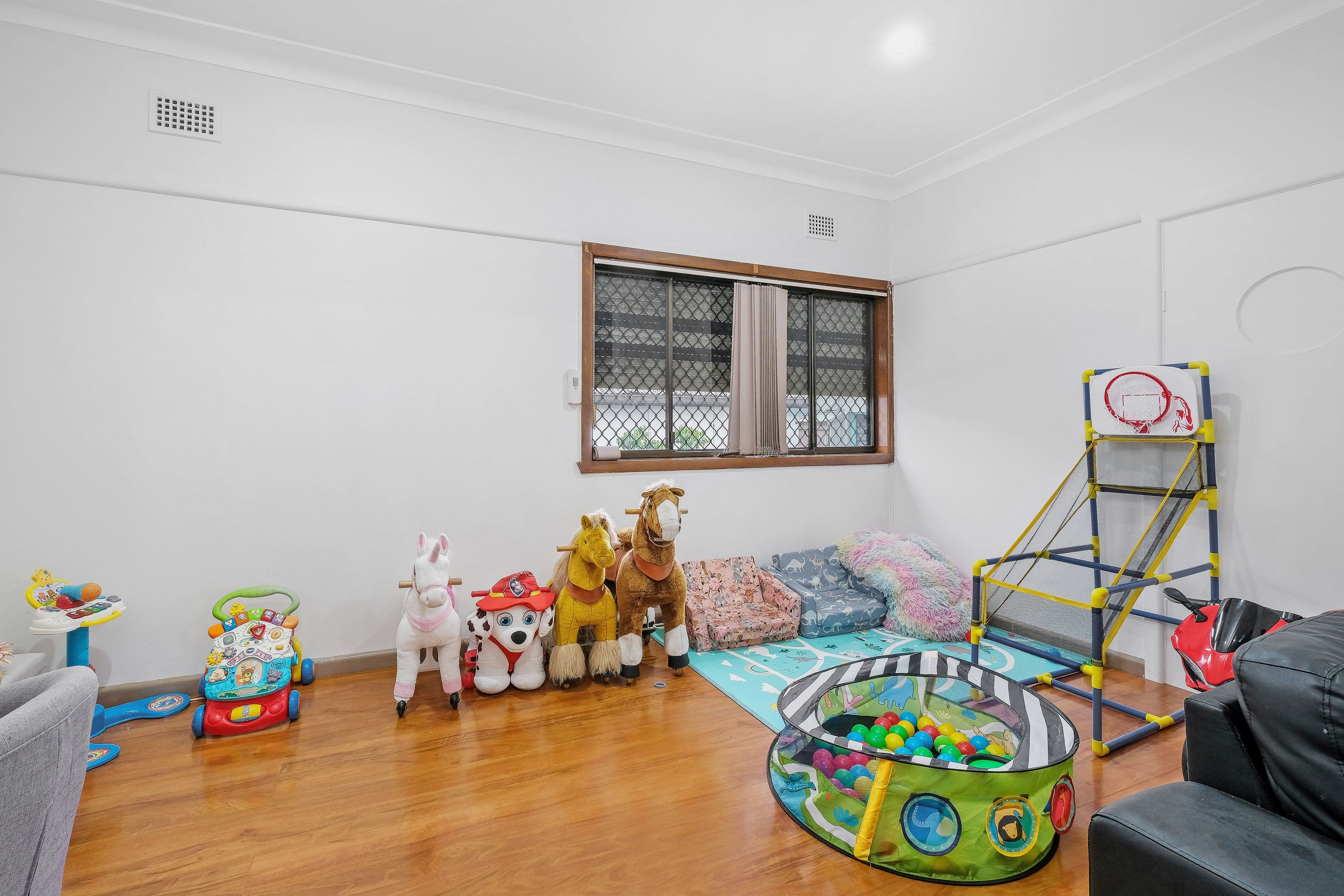 24 Carlton Parade, Punchbowl NSW 2196, Punchbowl - Thumbnail 5