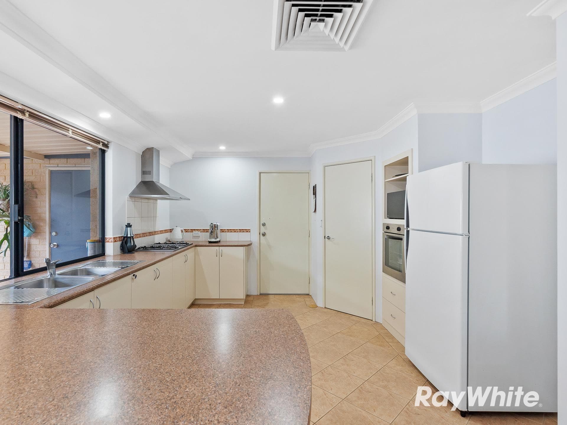 14 Koolan Way, Secret Harbour WA 6173, Secret Harbour - Thumbnail 3