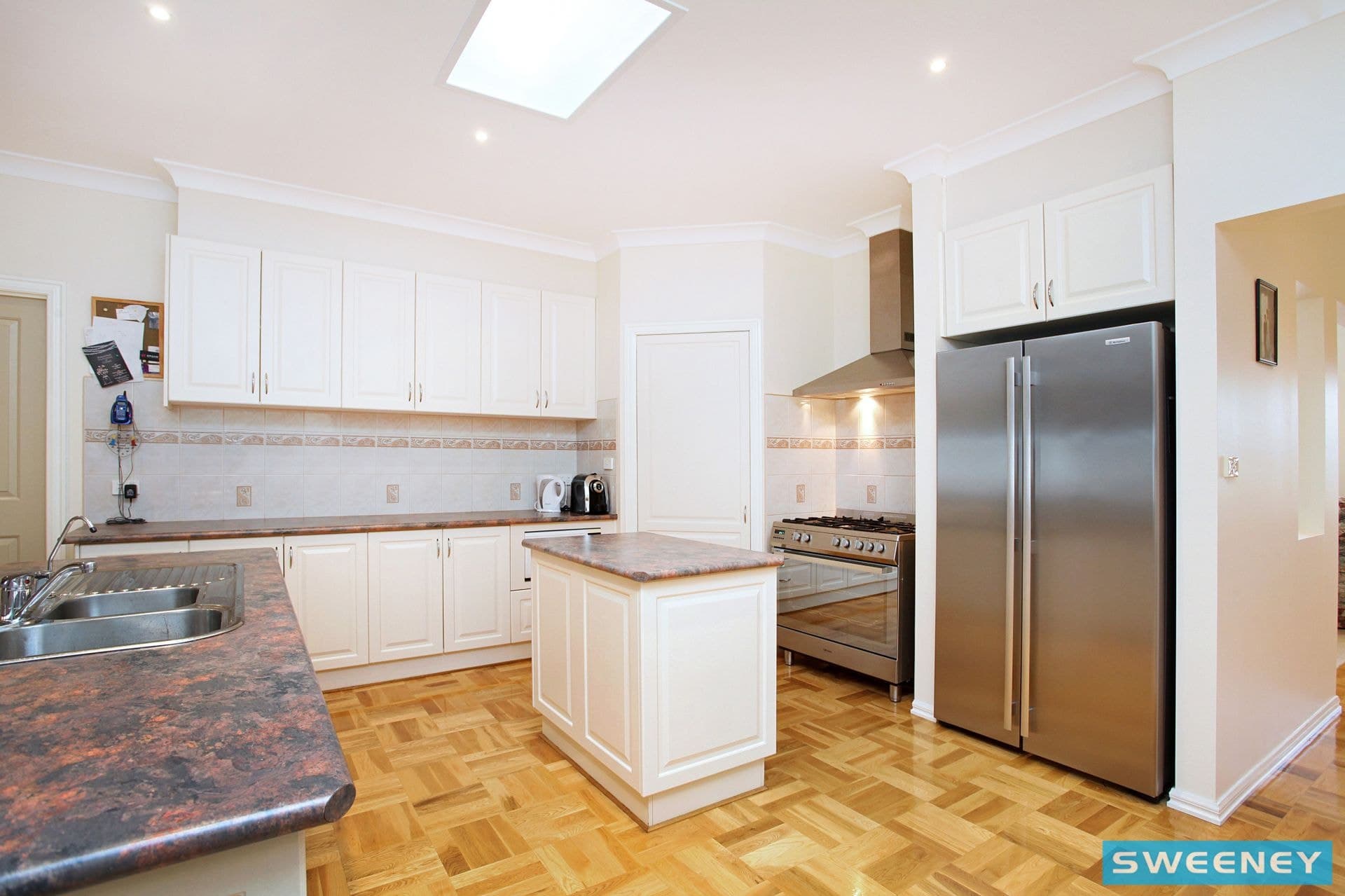 9 Margaret Place, Taylors Hill - Thumbnail 3