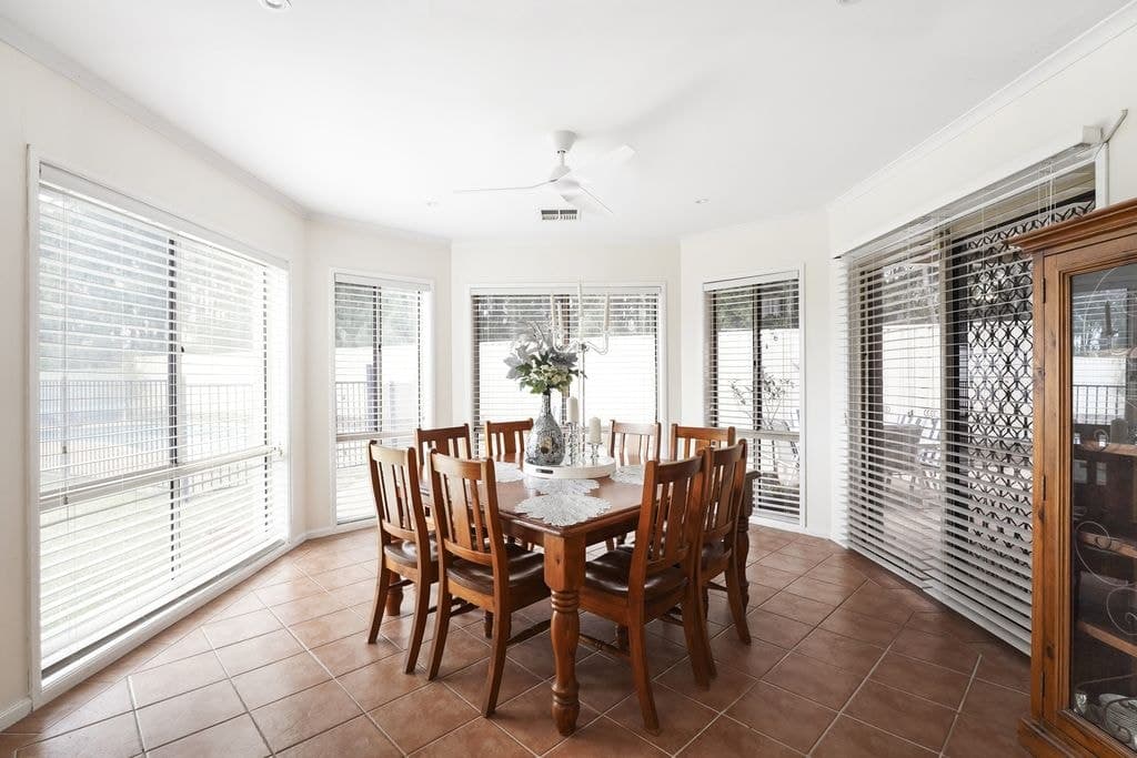 5 Gleneagles Way, Glenmore Park - Thumbnail 7