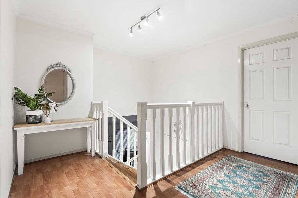 5 Gleneagles Way, Glenmore Park - Thumbnail 8