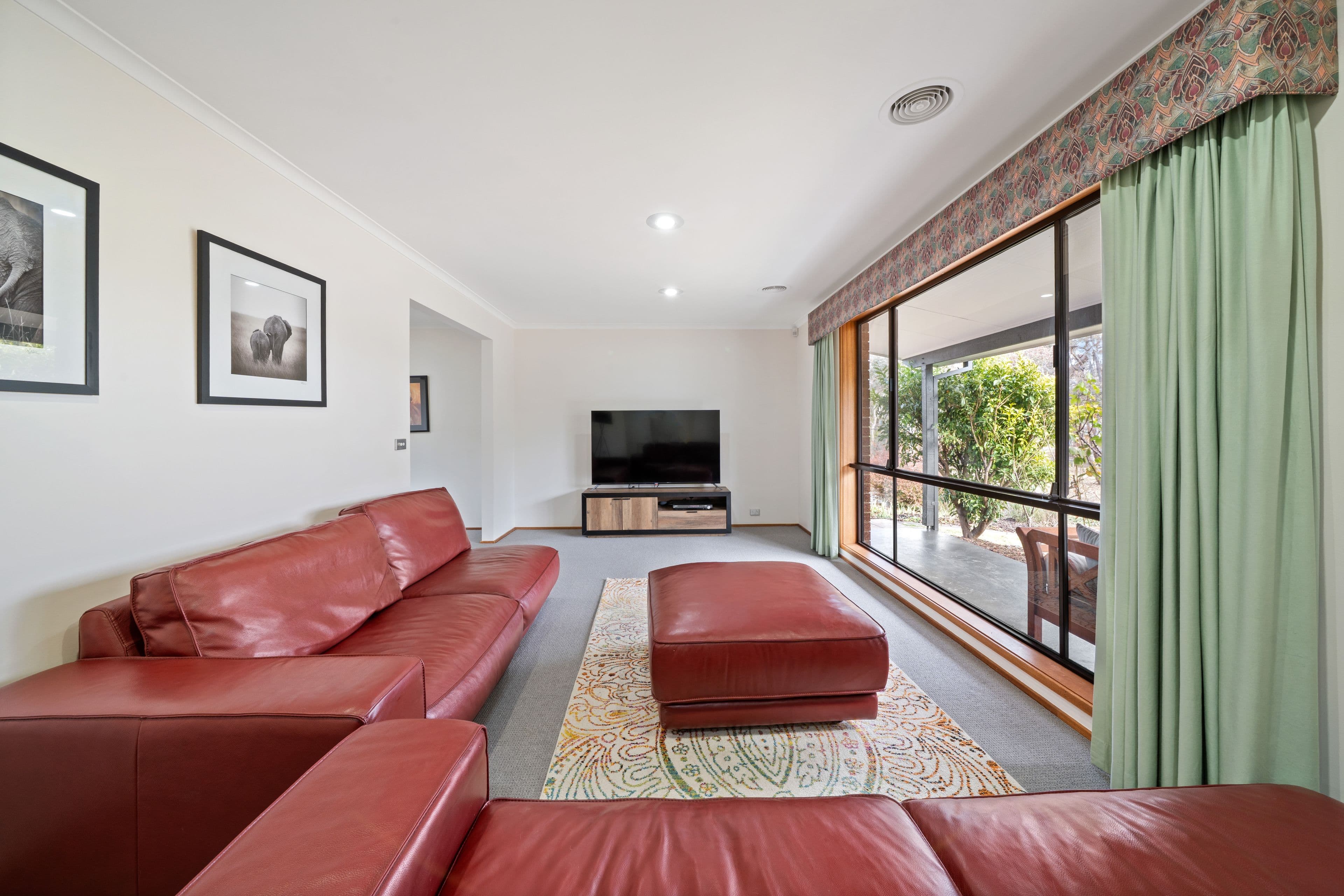 16 Mullan Street, Fadden ACT 2904, Fadden - Thumbnail 3