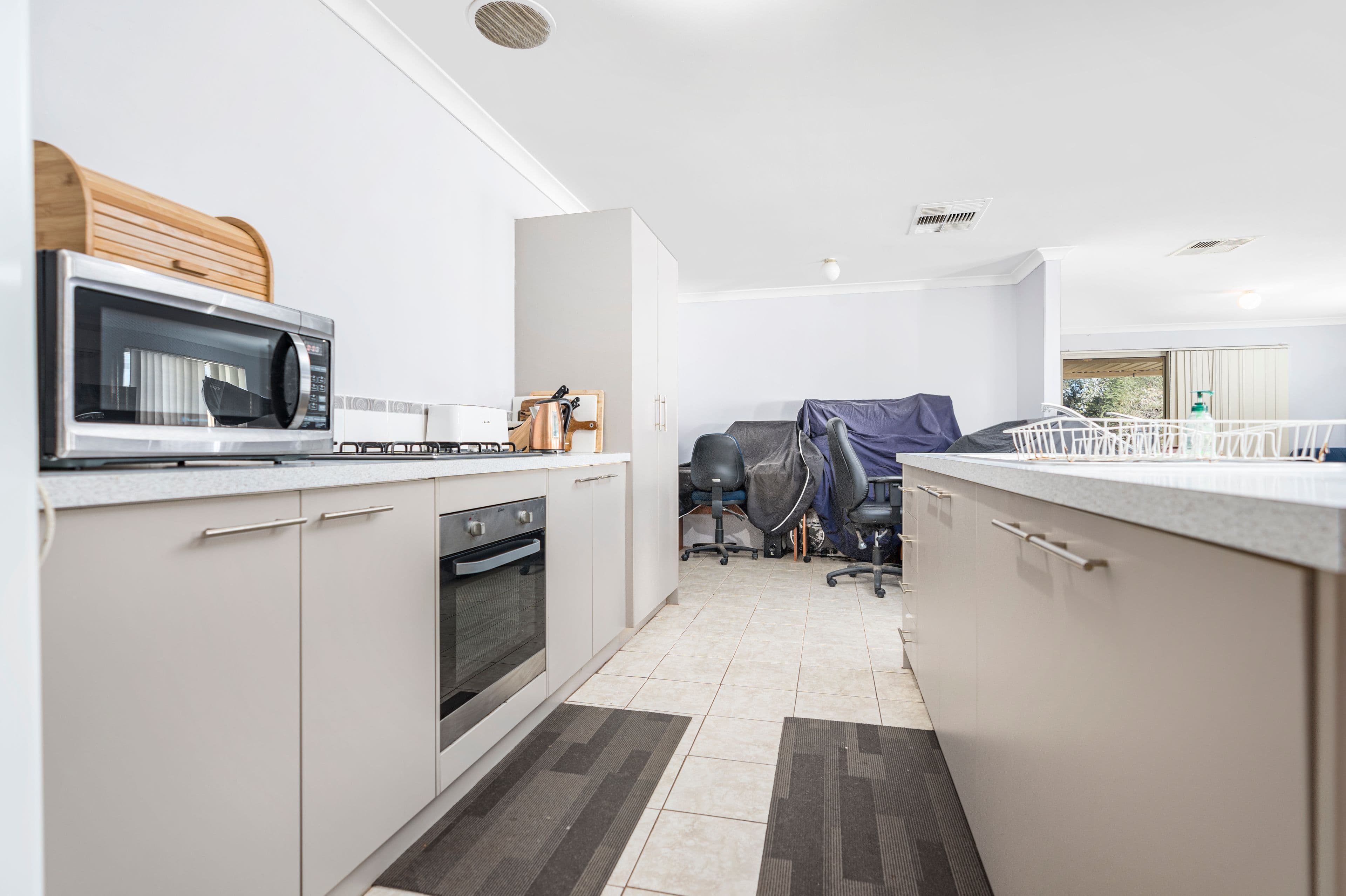 10 Wahn Avenue, Waggrakine WA 6530, Waggrakine - Thumbnail 4