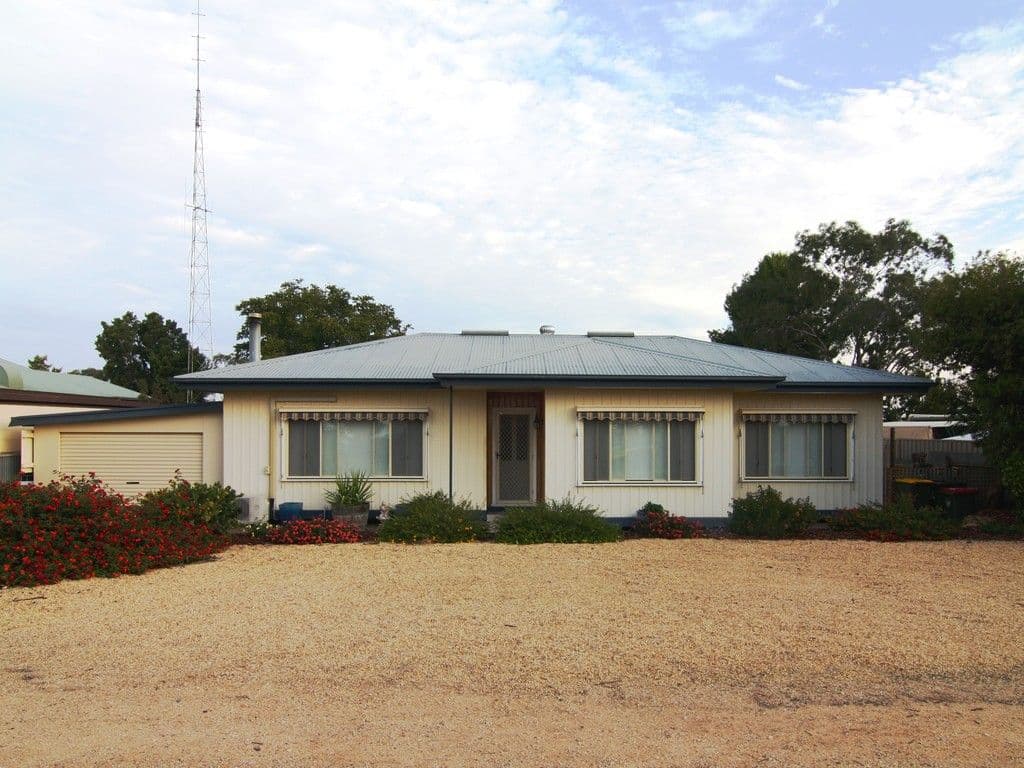 256 Alamein Avenue, Loxton North SA 5333, Loxton North - Image 1