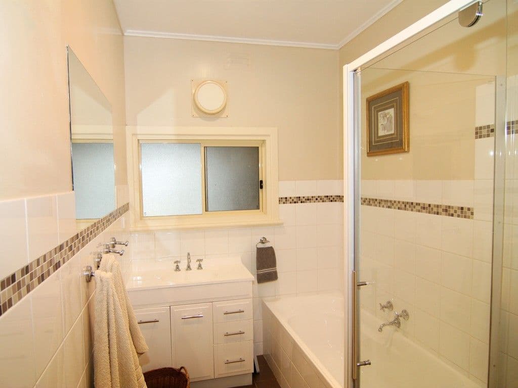 256 Alamein Avenue, Loxton North SA 5333, Loxton North - Thumbnail 6