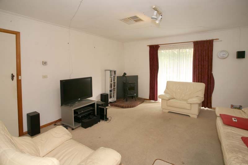 34 Buller Drive, GLEN WAVERLEY VIC 3150, Glen Waverley - Thumbnail 3