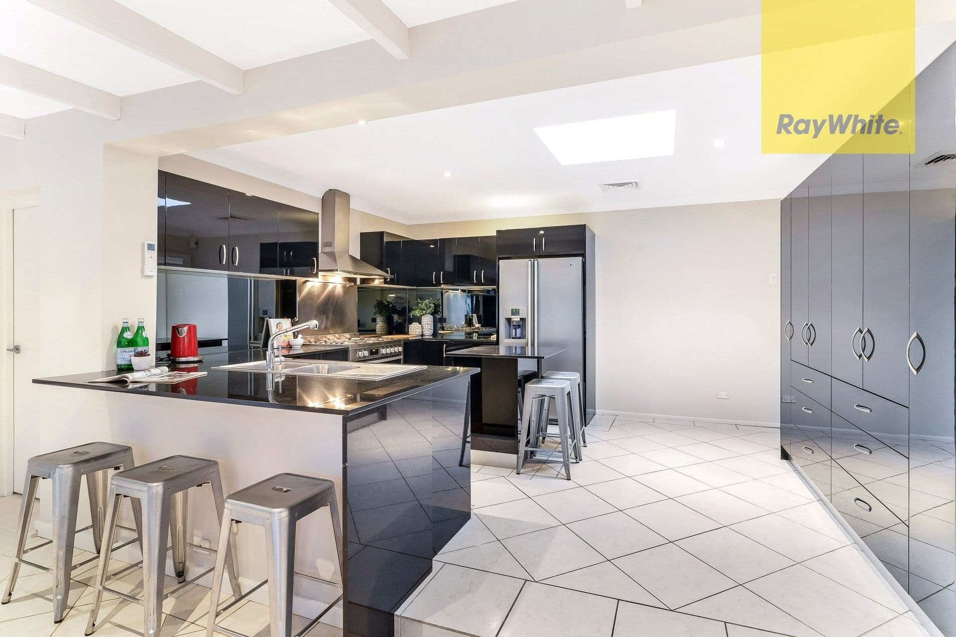 23 Vanessa Avenue, Baulkham Hills - Thumbnail 3