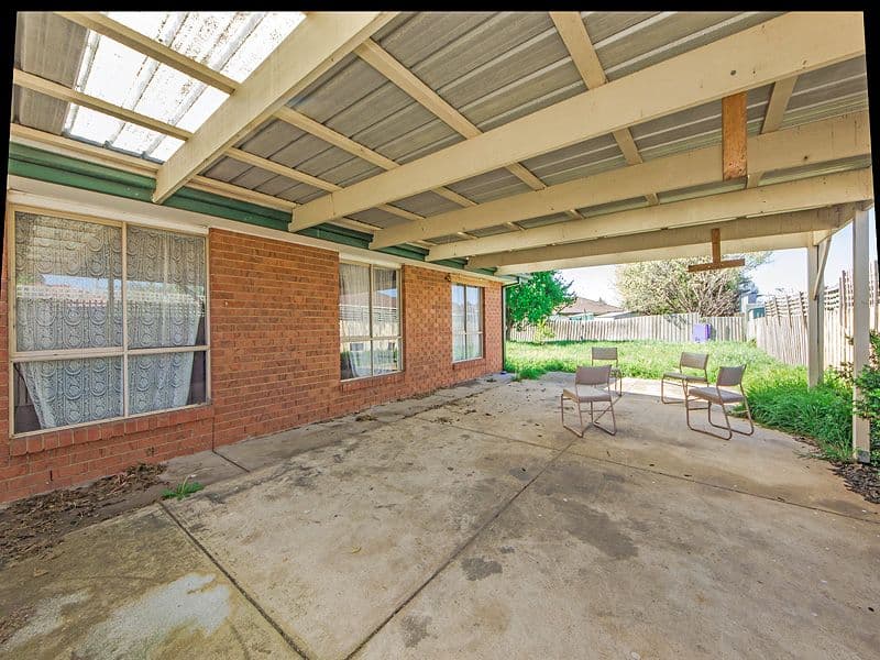 10 Bellbird Court, Werribee VIC 3030, Werribee - Thumbnail 4