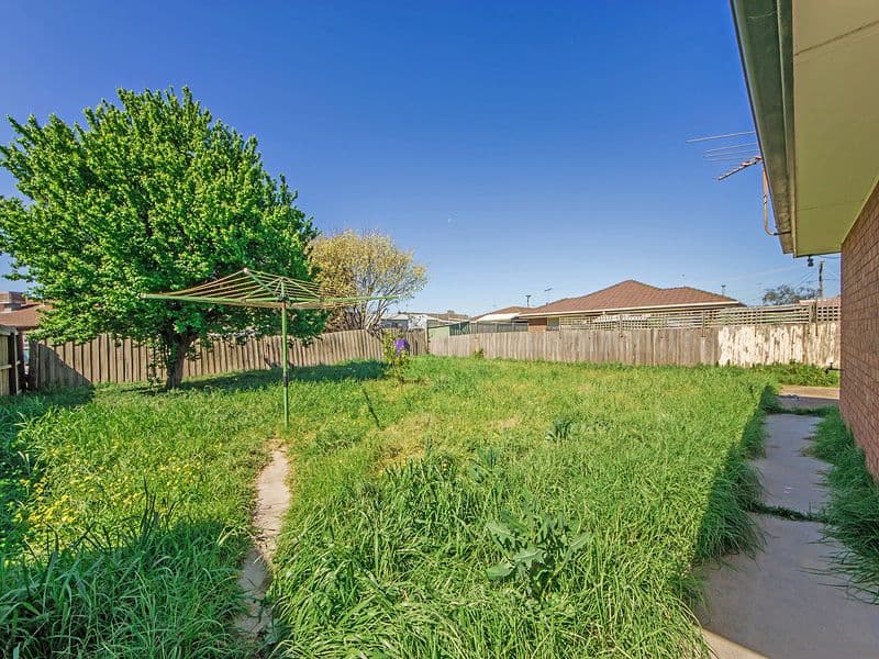 10 Bellbird Court, Werribee VIC 3030, Werribee - Thumbnail 6