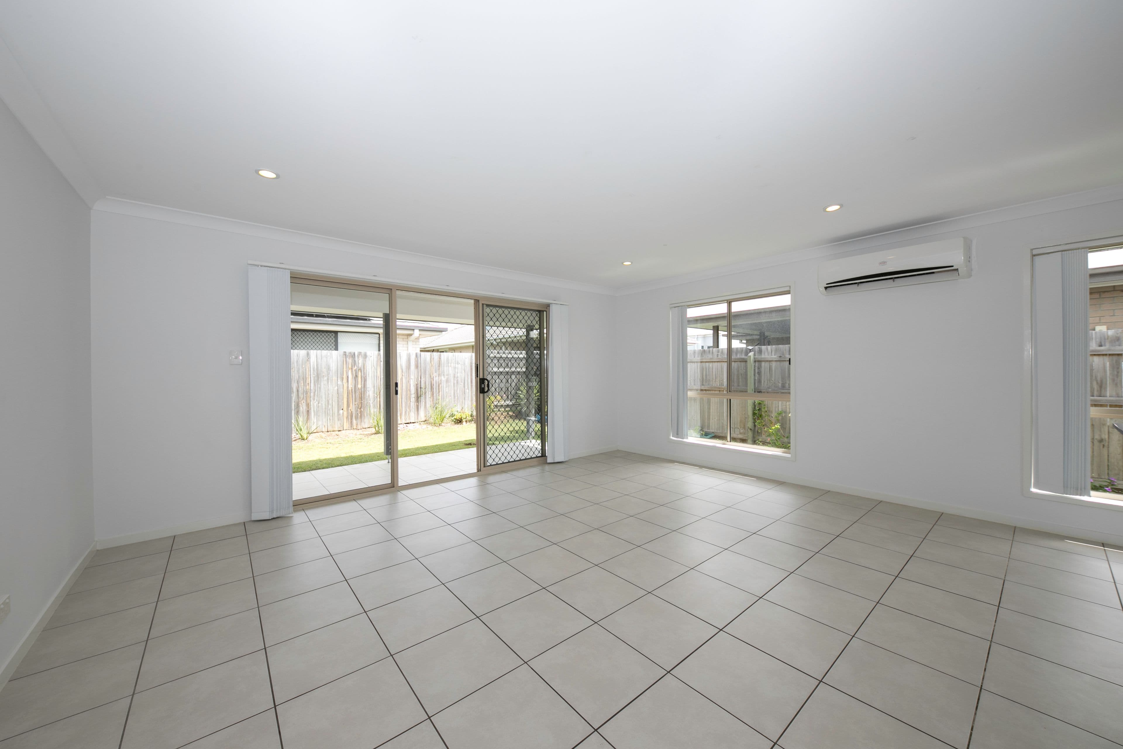 9 Coralina Crescent, Logan Reserve QLD 4133, Logan Reserve - Thumbnail 4