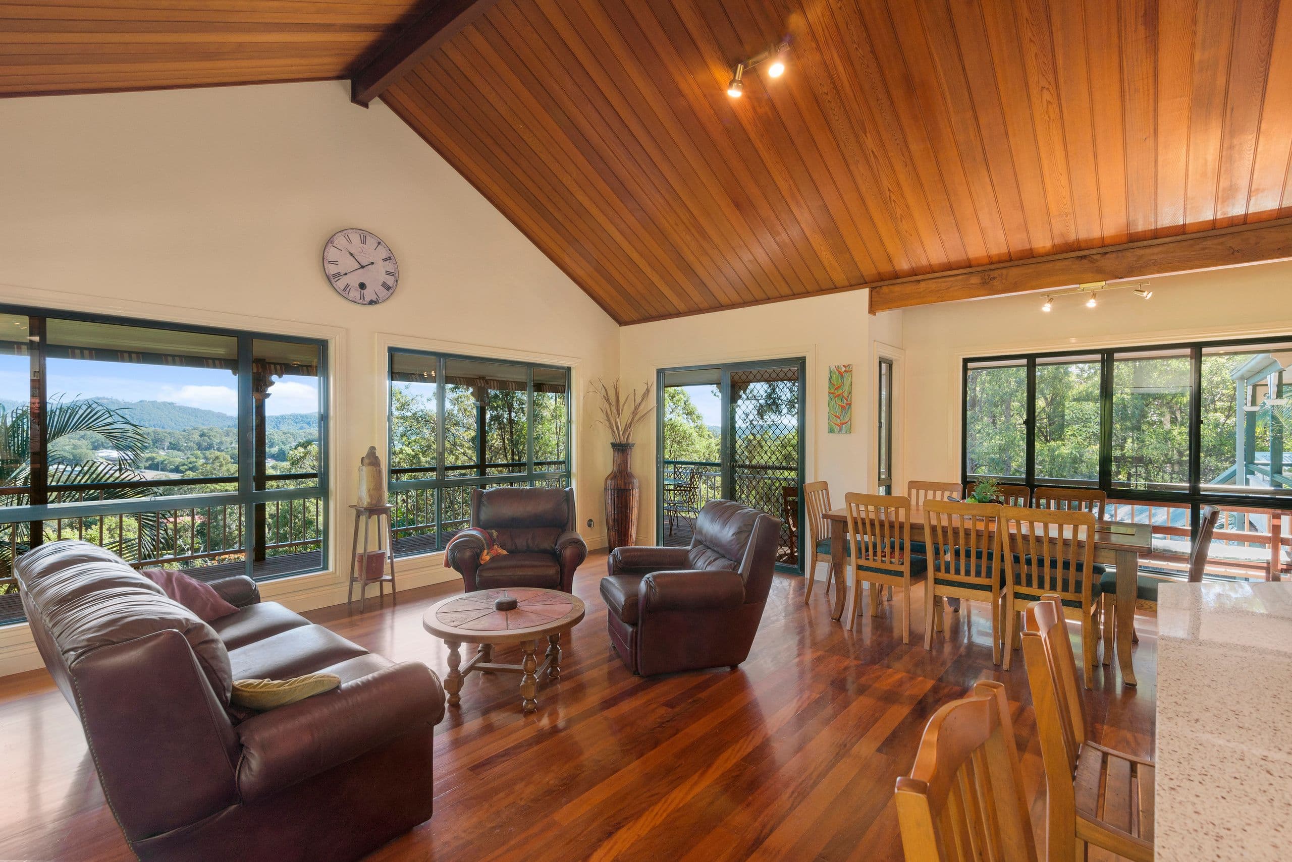 30 Jamberoo Court, Tallebudgera QLD 4228, Tallebudgera - Thumbnail 5