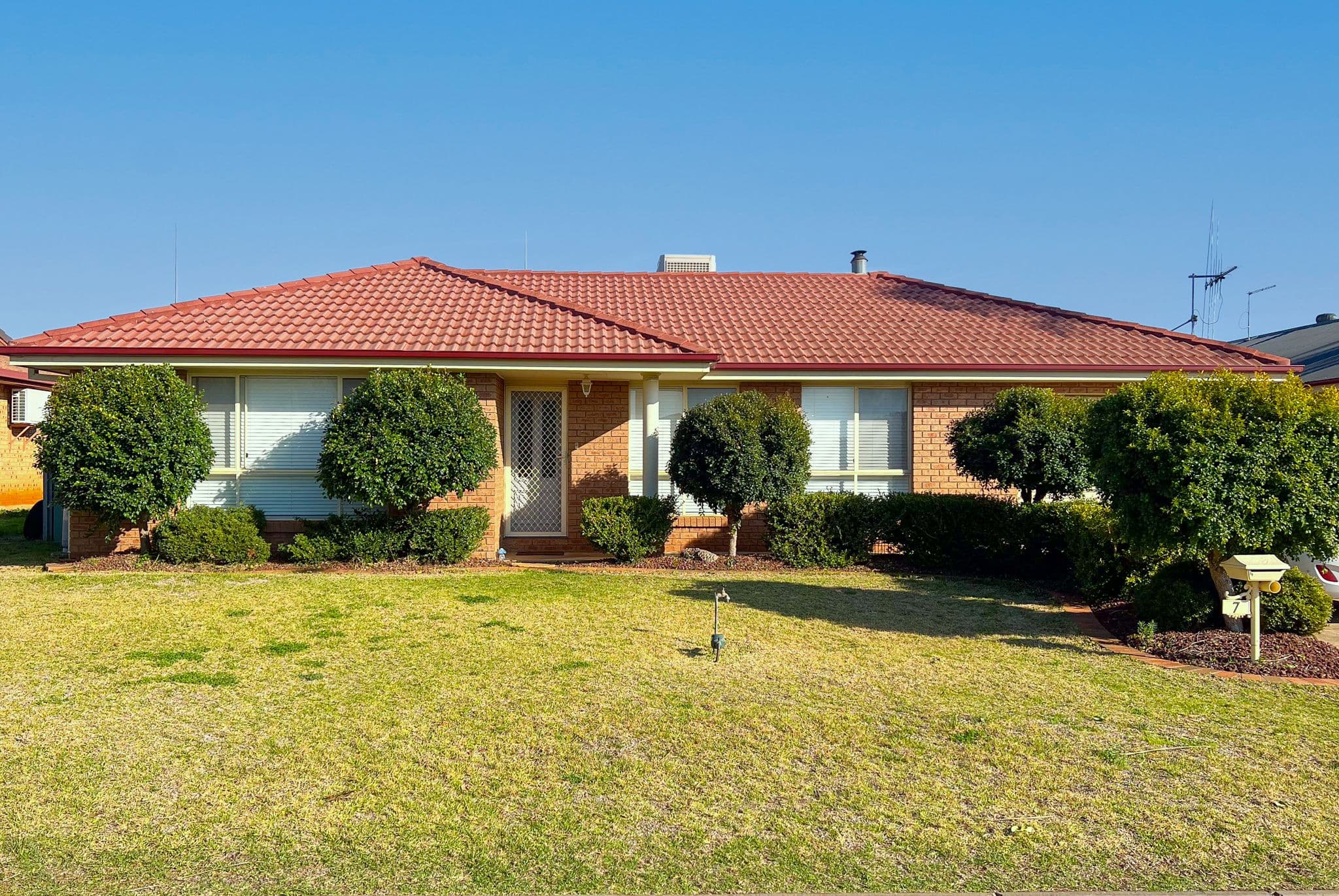 7 Mimosa Road, Parkes NSW 2870, Parkes - Image 1