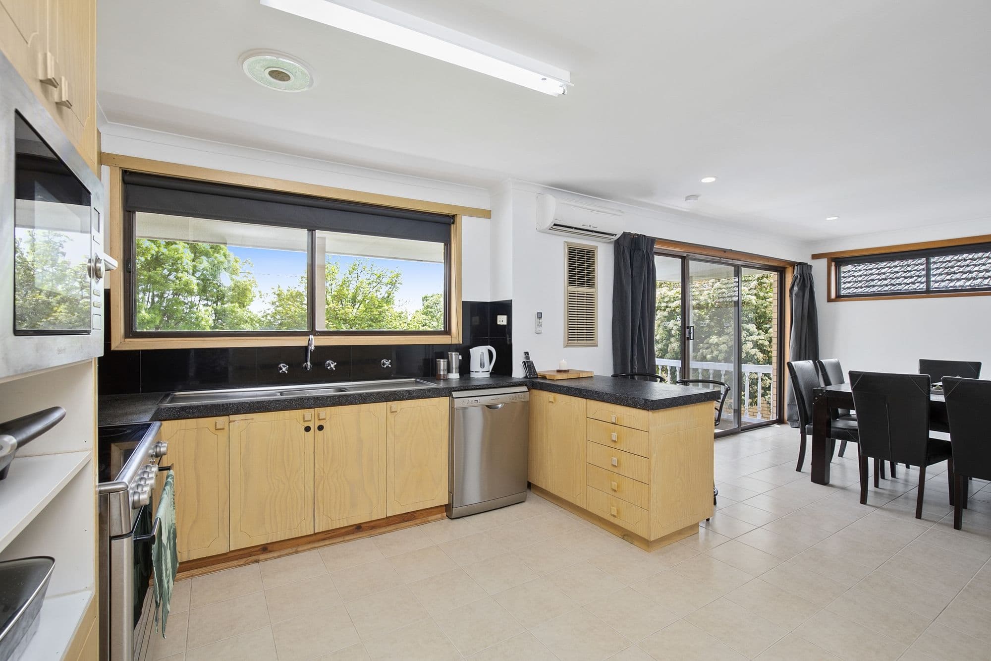 115 Neill Street, Beaufort VIC 3373, Beaufort - Thumbnail 3