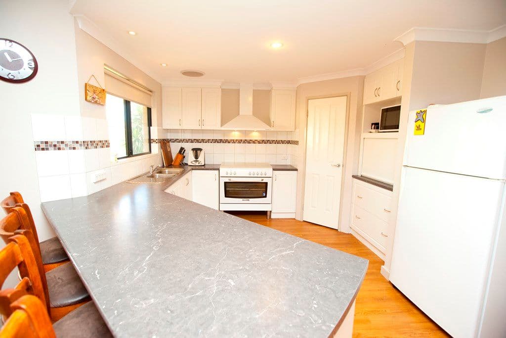 11 Awanui Street, WANDINA WA 6530, Wandina - Thumbnail 6