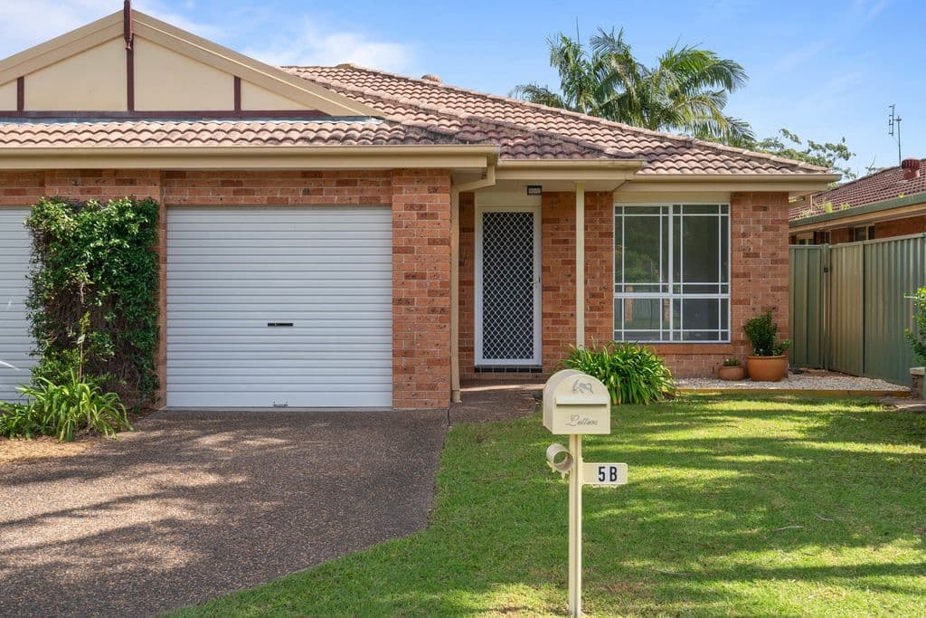 5B Woodview Avenue, Lisarow - Image 1