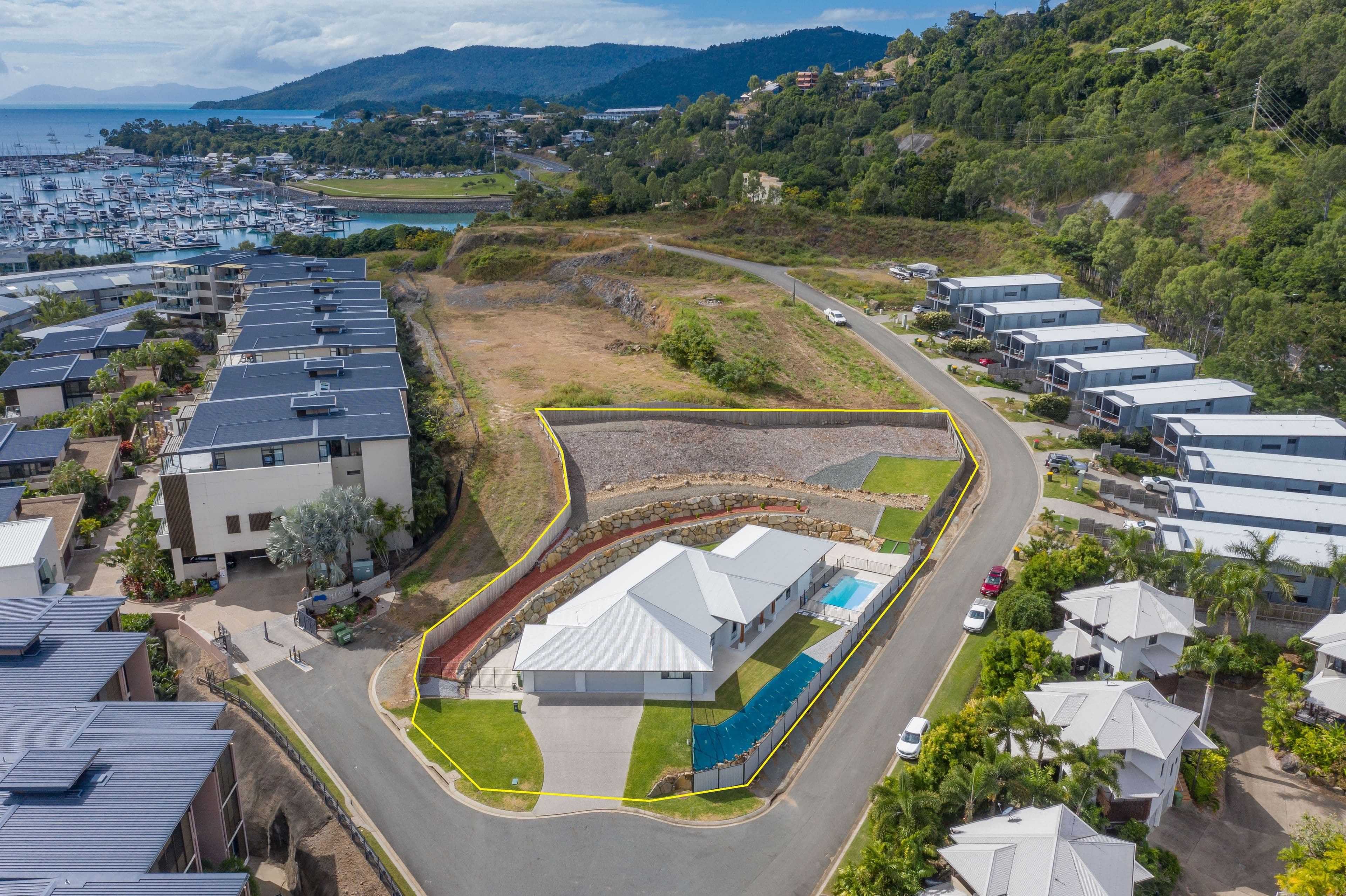 17 Altmann Avenue, Cannonvale QLD 4802, Cannonvale - Thumbnail 2