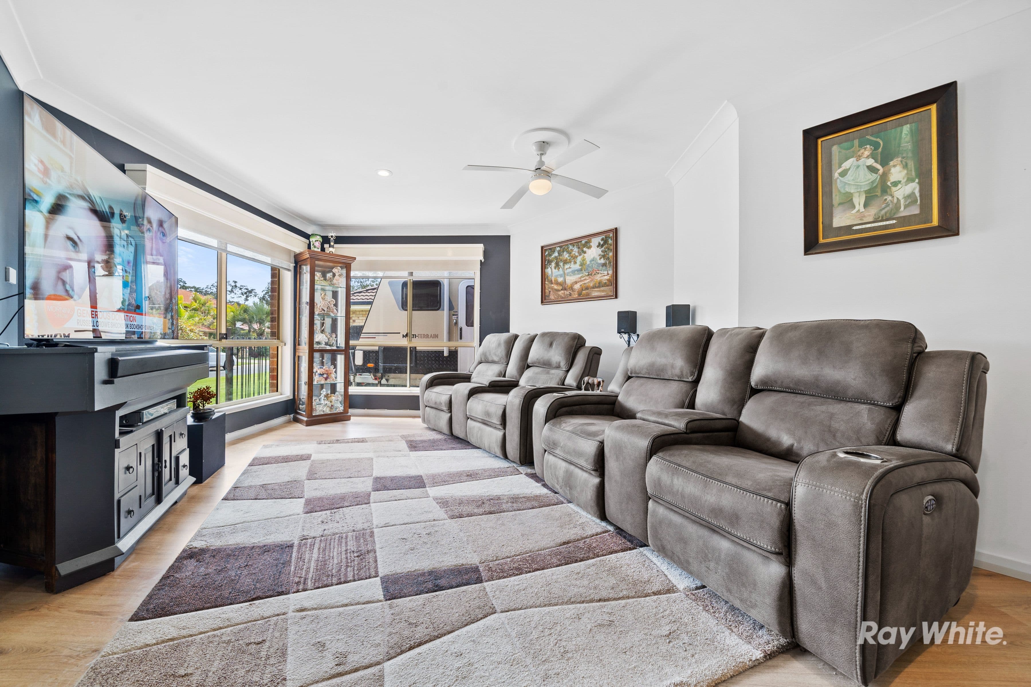 3 Lake Amaroo Court, Logan Reserve QLD 4133, Logan Reserve - Thumbnail 3