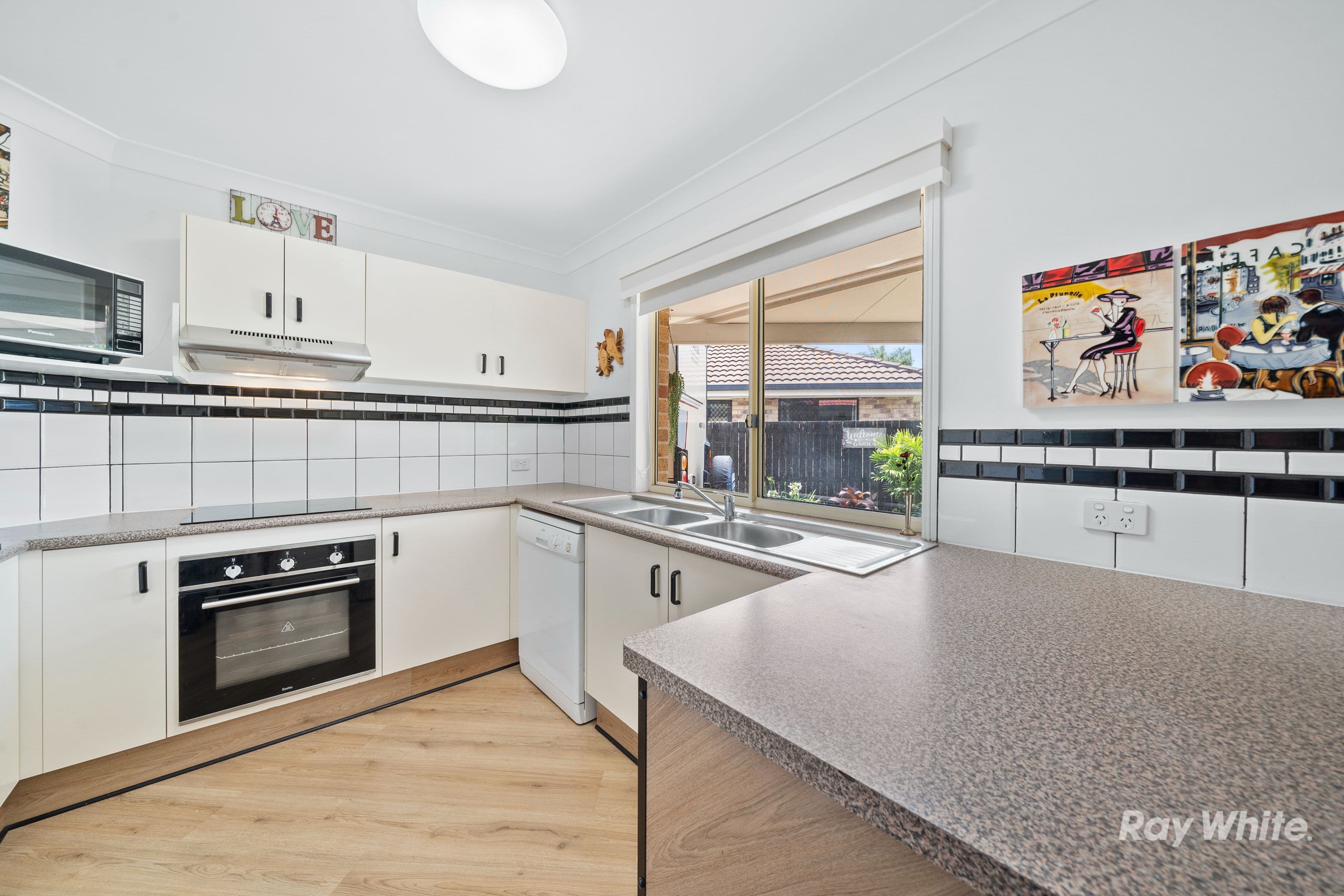3 Lake Amaroo Court, Logan Reserve QLD 4133, Logan Reserve - Thumbnail 5