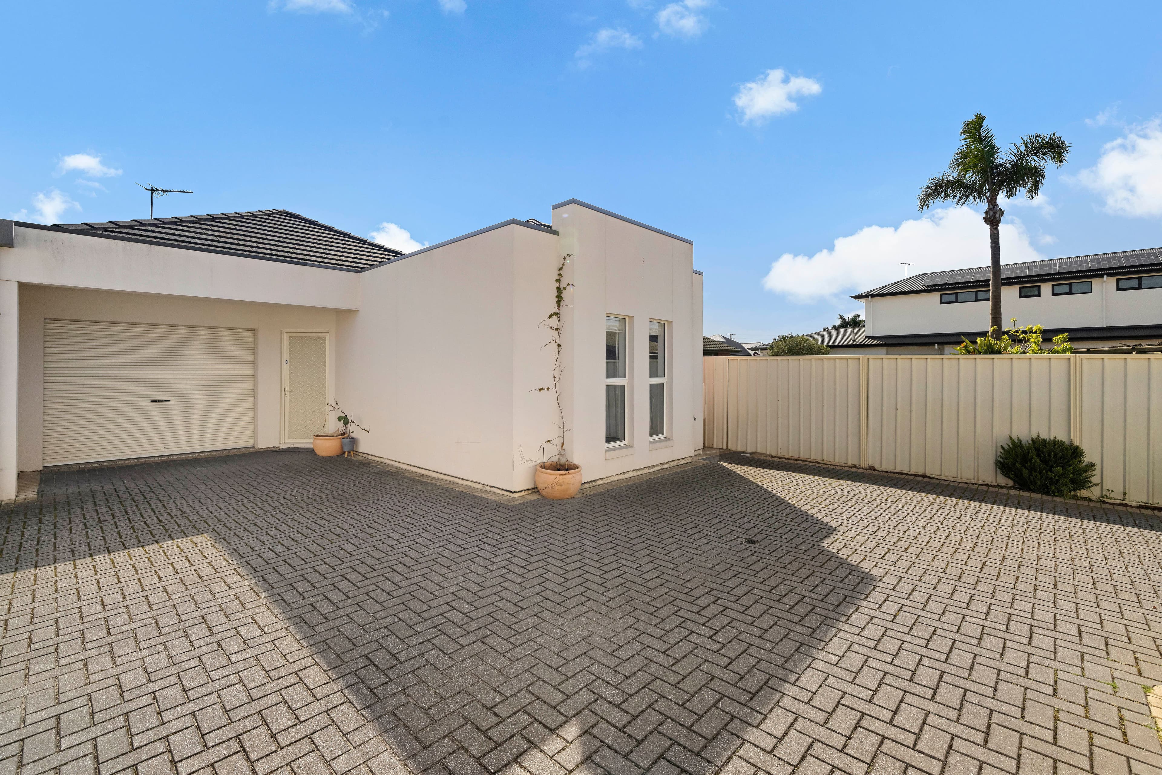 16 Russ Avenue, Seaton SA 5023, Seaton - Thumbnail 2