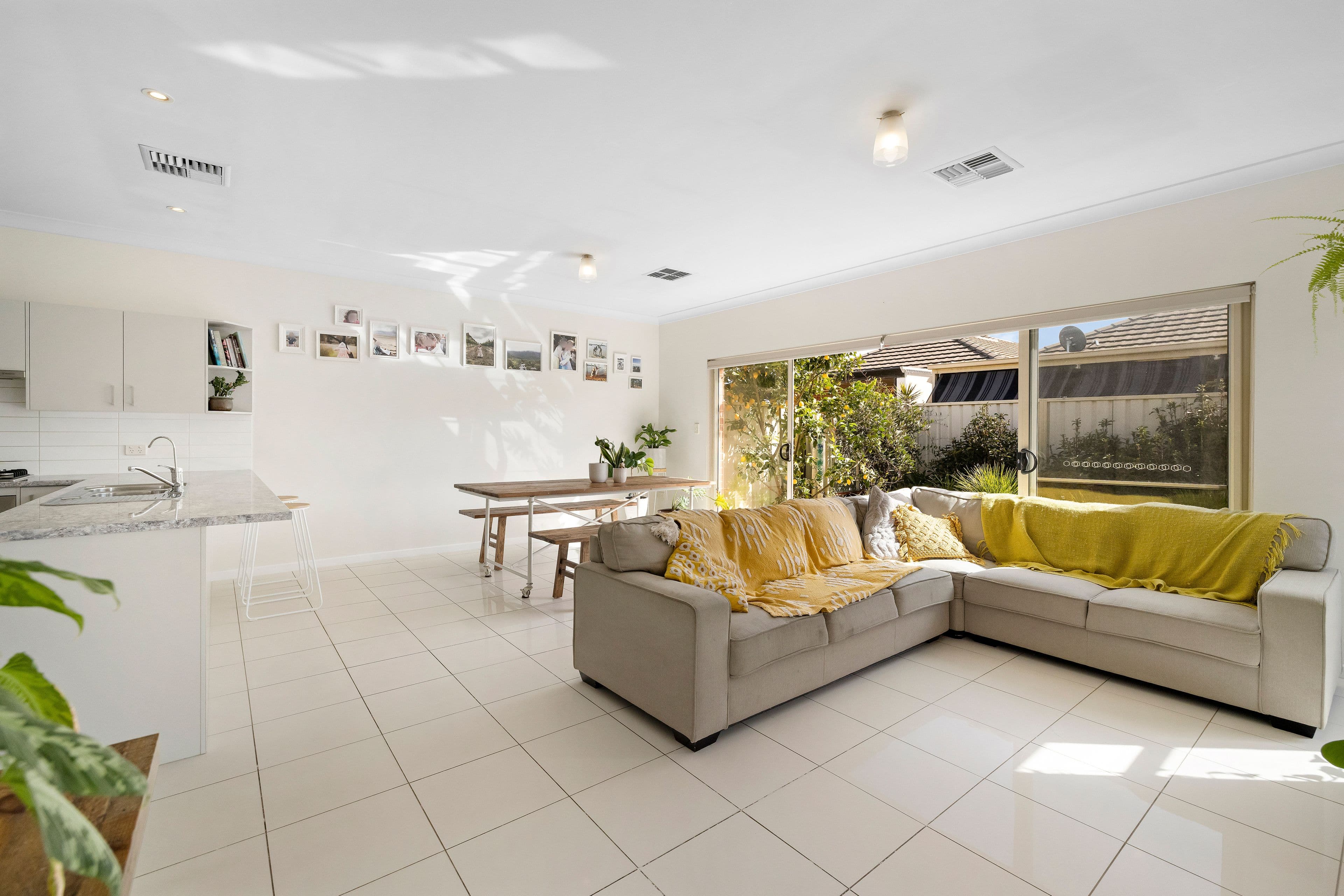 16 Russ Avenue, Seaton SA 5023, Seaton - Thumbnail 3