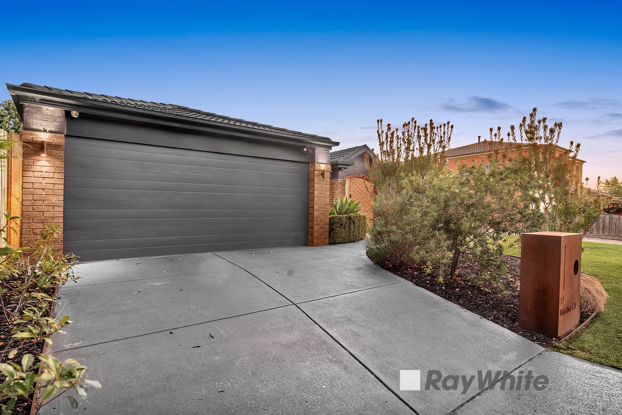 17 Malabar Court, Narre Warren South VIC 3805, Narre Warren South - Thumbnail 2