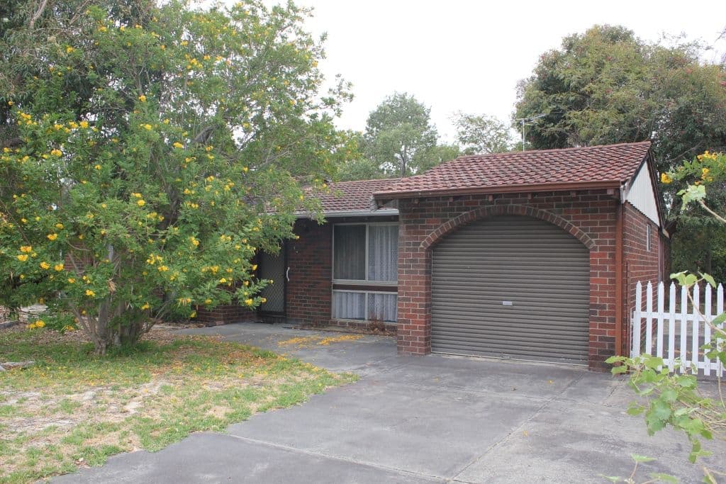 24 Berberis Way, FORRESTFIELD WA 6058, Forrestfield - Thumbnail 2