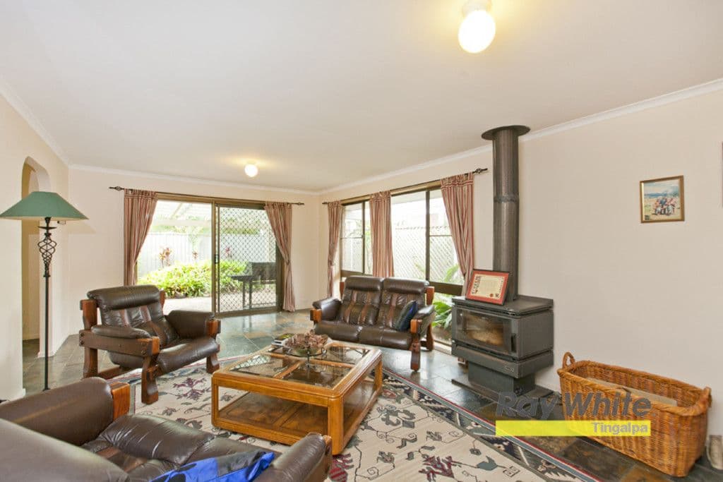 34 Burstall Avenue, BELMONT QLD 4153, Belmont - Thumbnail 3