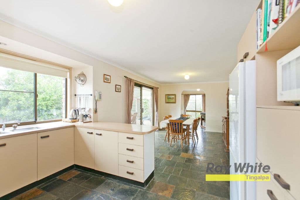 34 Burstall Avenue, BELMONT QLD 4153, Belmont - Thumbnail 4