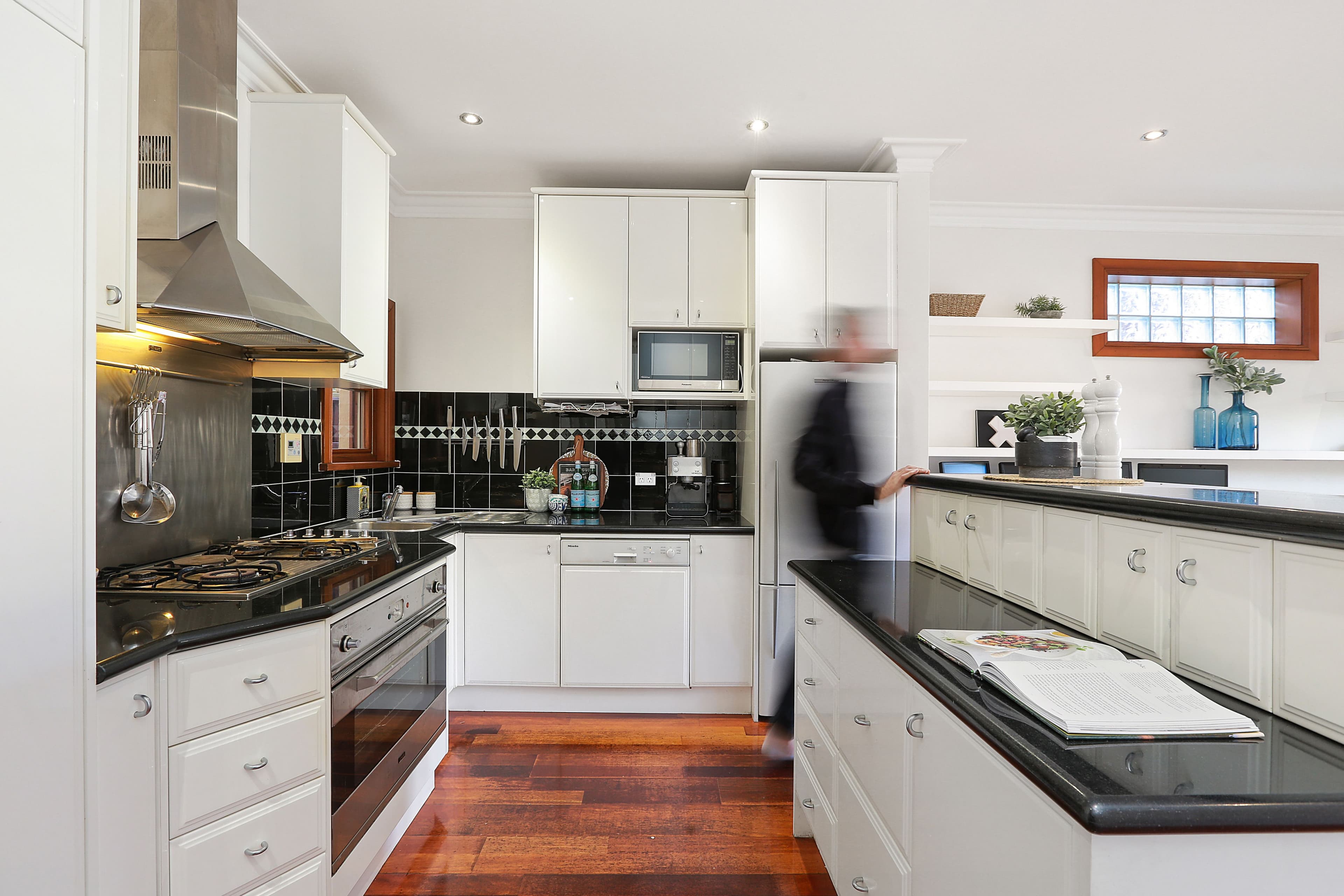 35 Margaret Street, Stanmore - Thumbnail 5