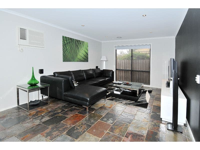 11 Merrigan Court, ROXBURGH PARK VIC 3064, Roxburgh Park - Thumbnail 4