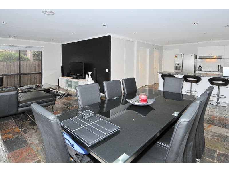 11 Merrigan Court, ROXBURGH PARK VIC 3064, Roxburgh Park - Thumbnail 5