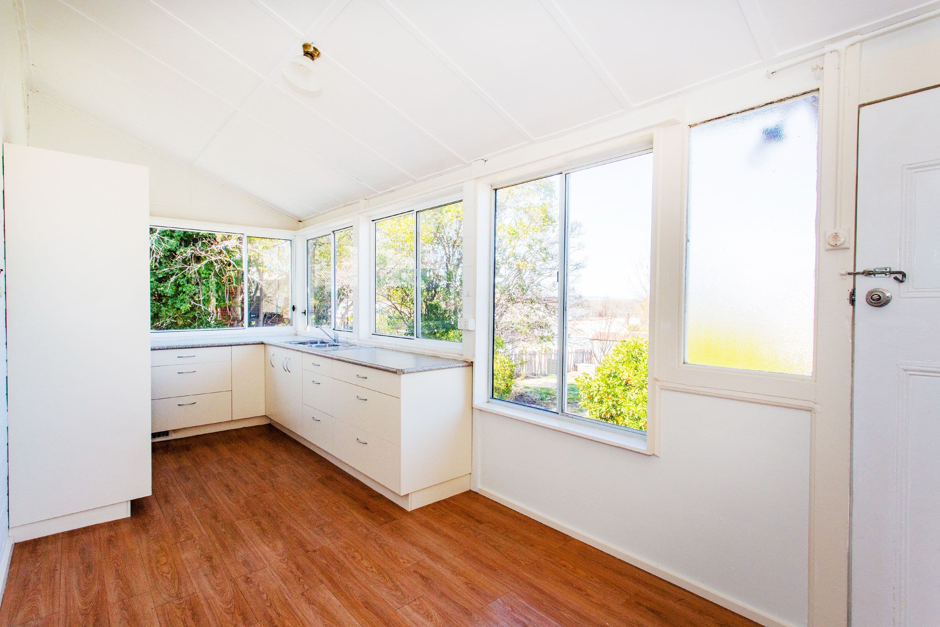 21 Bartlett Avenue, Cowra - Thumbnail 3