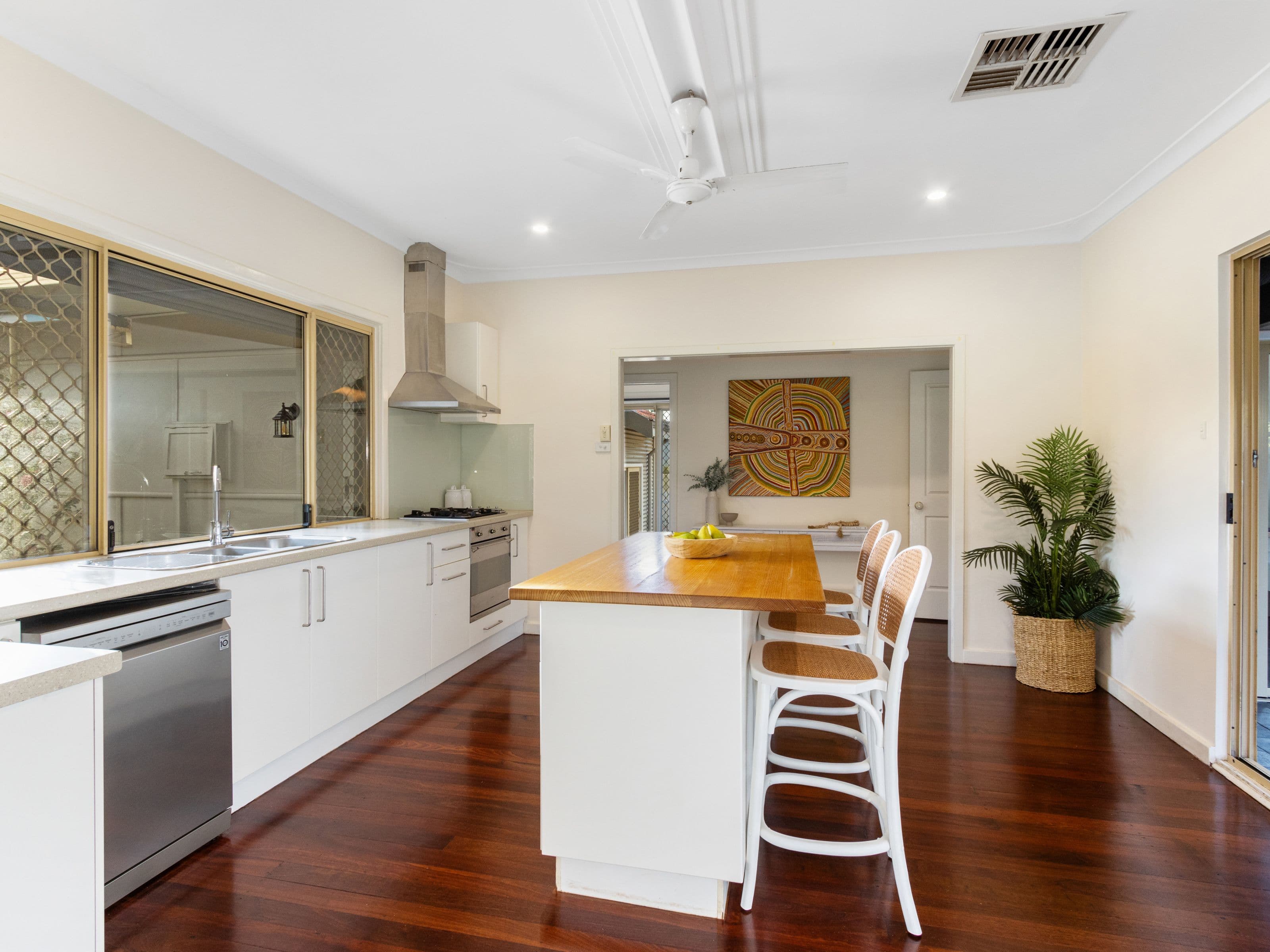 46 Frederick Road, Hamilton Hill WA 6163, Hamilton Hill - Thumbnail 8