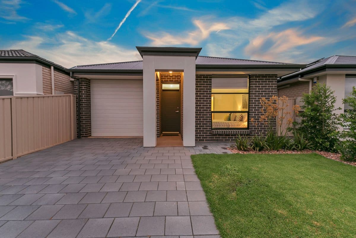 9 Suffolk Avenue, Fulham Gardens SA 5024, Fulham Gardens - Image 1
