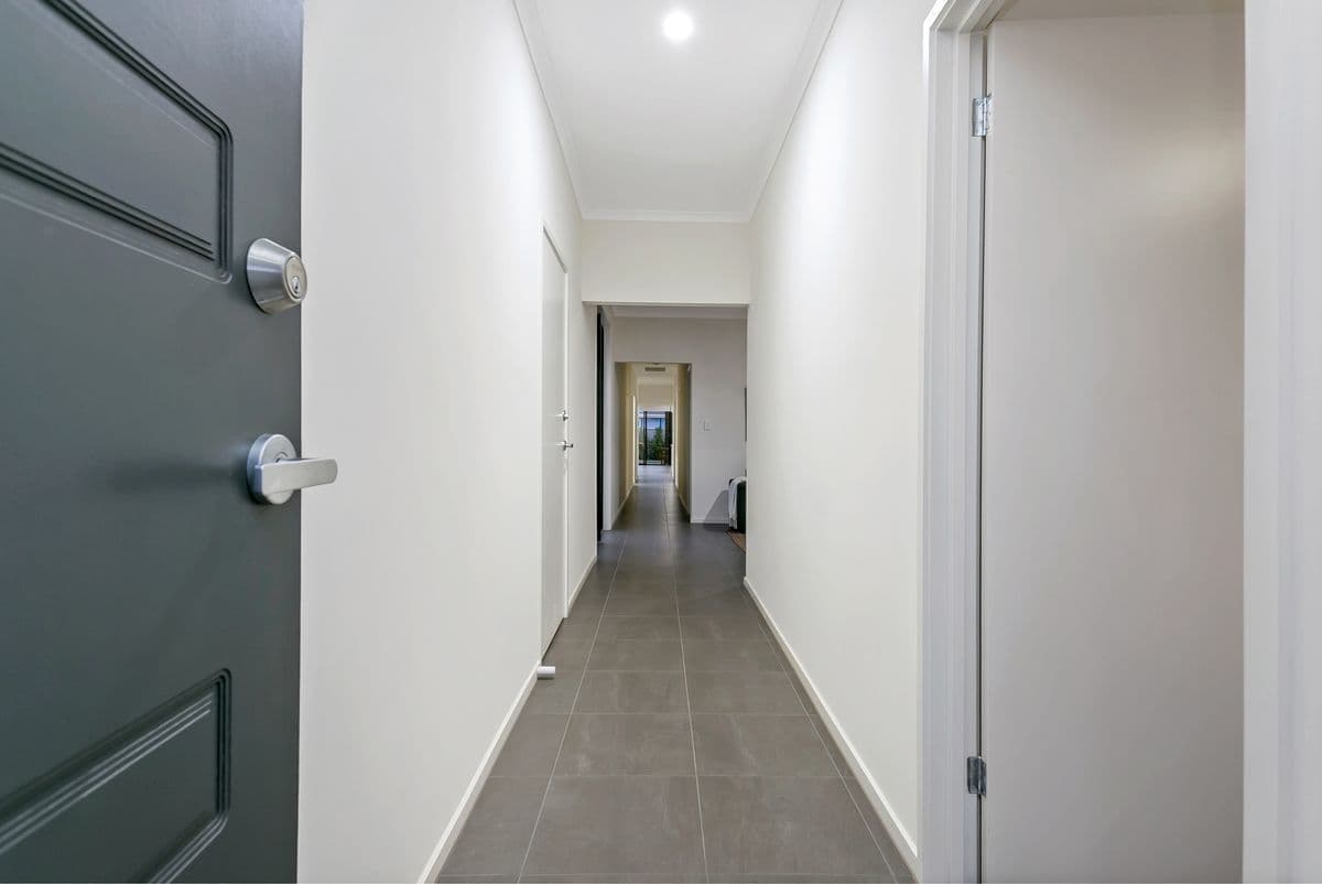 9 Suffolk Avenue, Fulham Gardens SA 5024, Fulham Gardens - Thumbnail 2