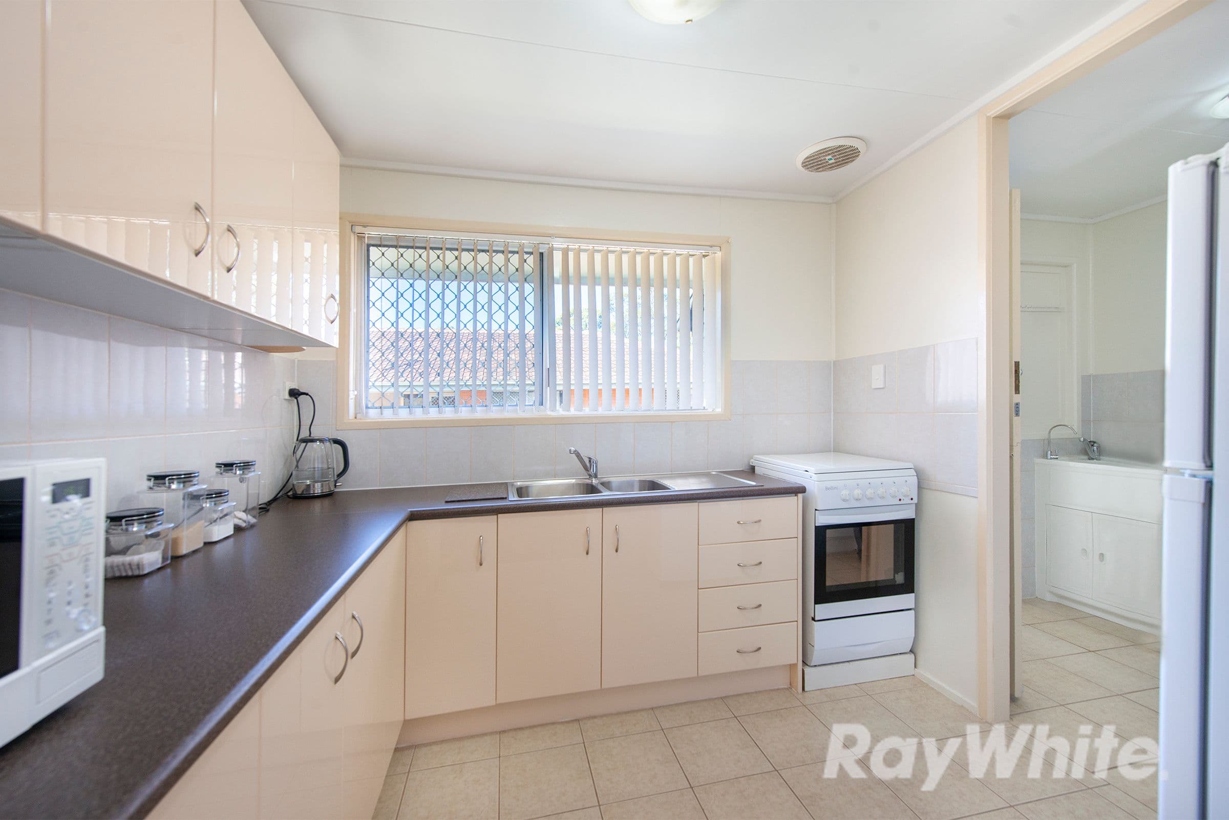7 Wagawn Street, Woodridge QLD 4114, Woodridge - Thumbnail 5