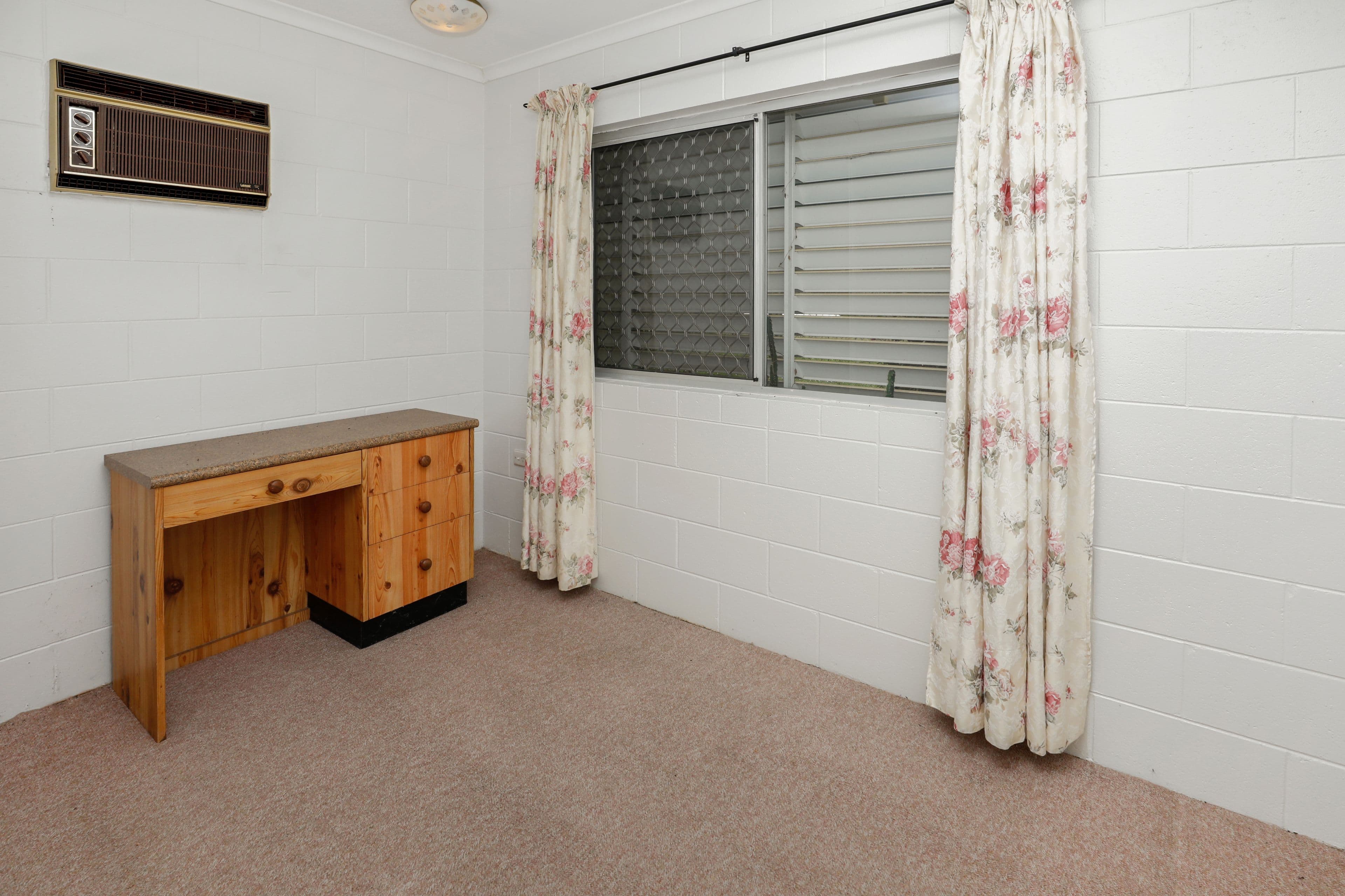 19 Smart Street, Mooroobool QLD 4870, Mooroobool - Thumbnail 8