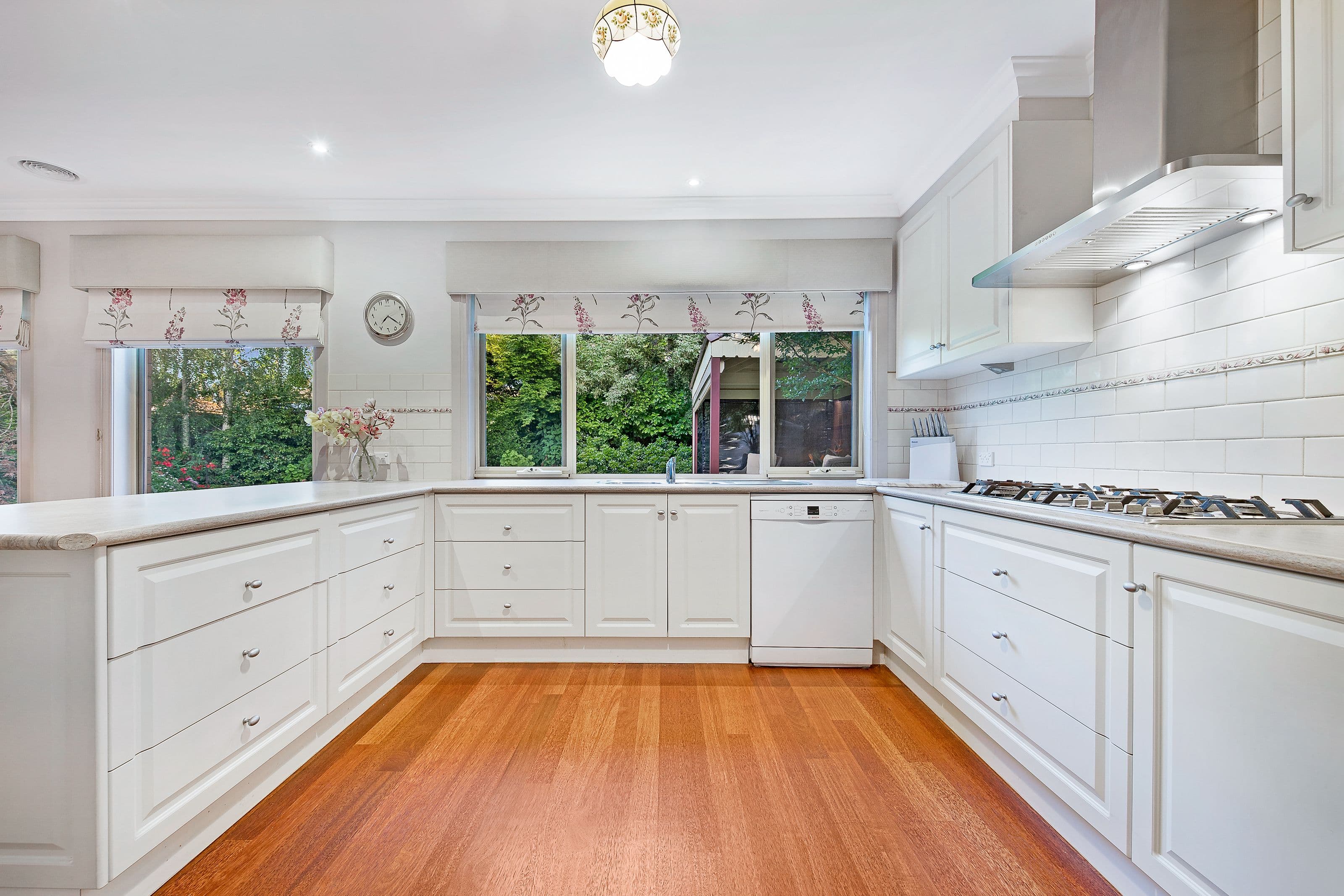 4 Clivejay Street, Glen Waverley VIC 3150, Glen Waverley - Thumbnail 8