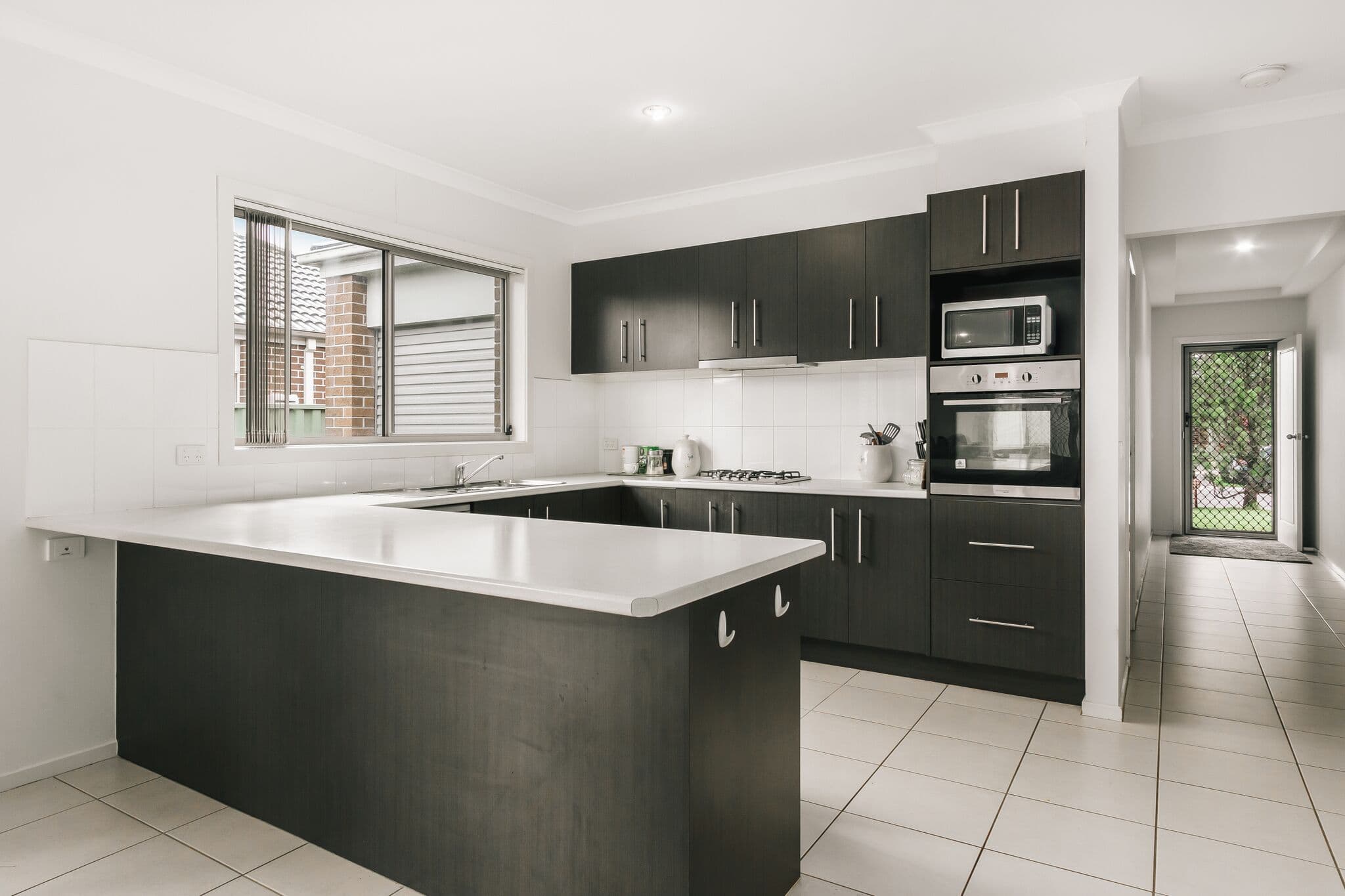 18 Edmund Street, Pakenham VIC 3810, Pakenham - Thumbnail 3