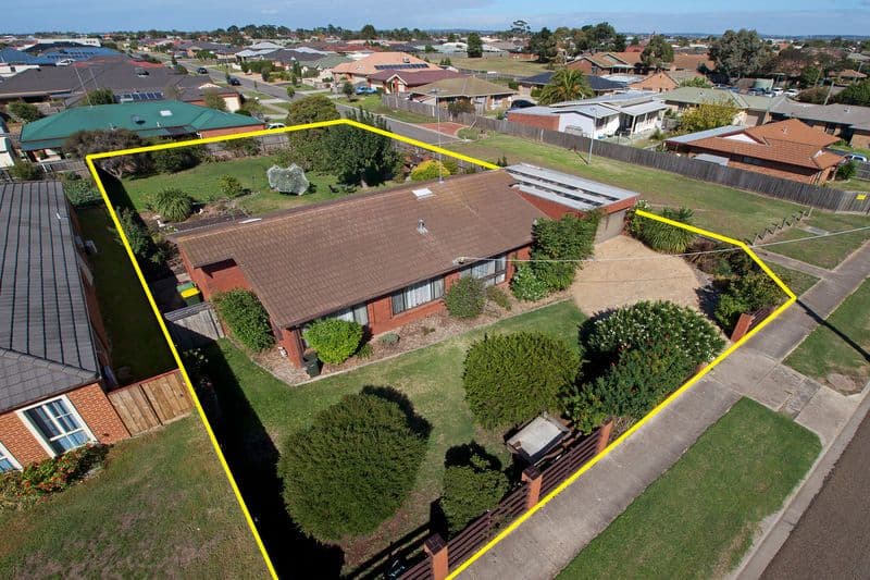 114  Townsend Road, ST ALBANS PARK VIC 3219, St Albans Park - Thumbnail 4