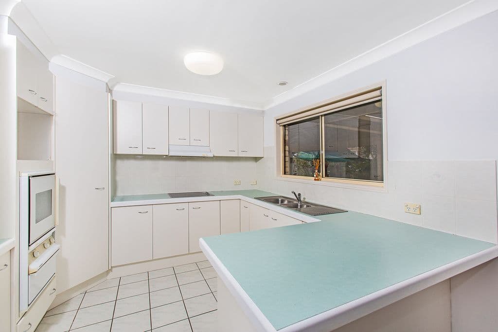 12 Chardonnay Crescent, TWEED HEADS SOUTH NSW 2486, Tweed Heads South - Thumbnail 3
